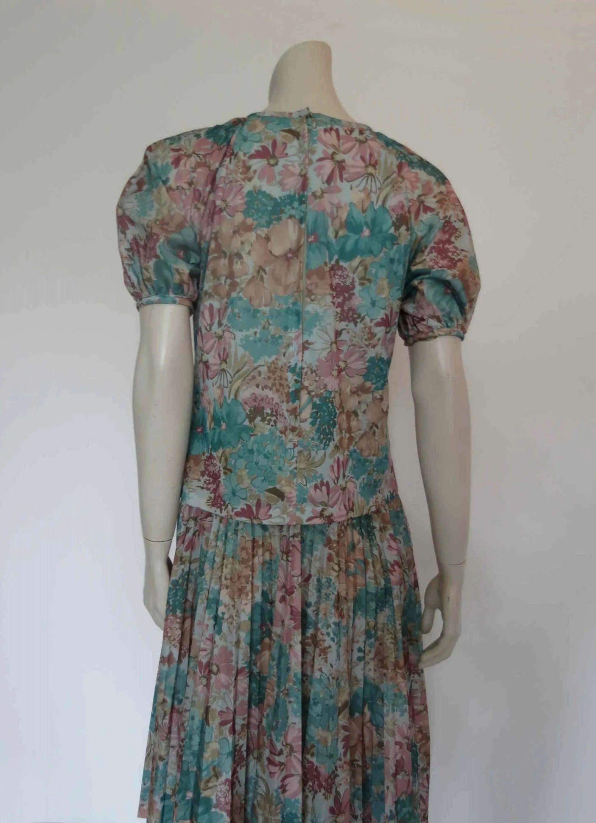 1970s Green Floral Pleated Dress by Janelle - Bust 89 cm