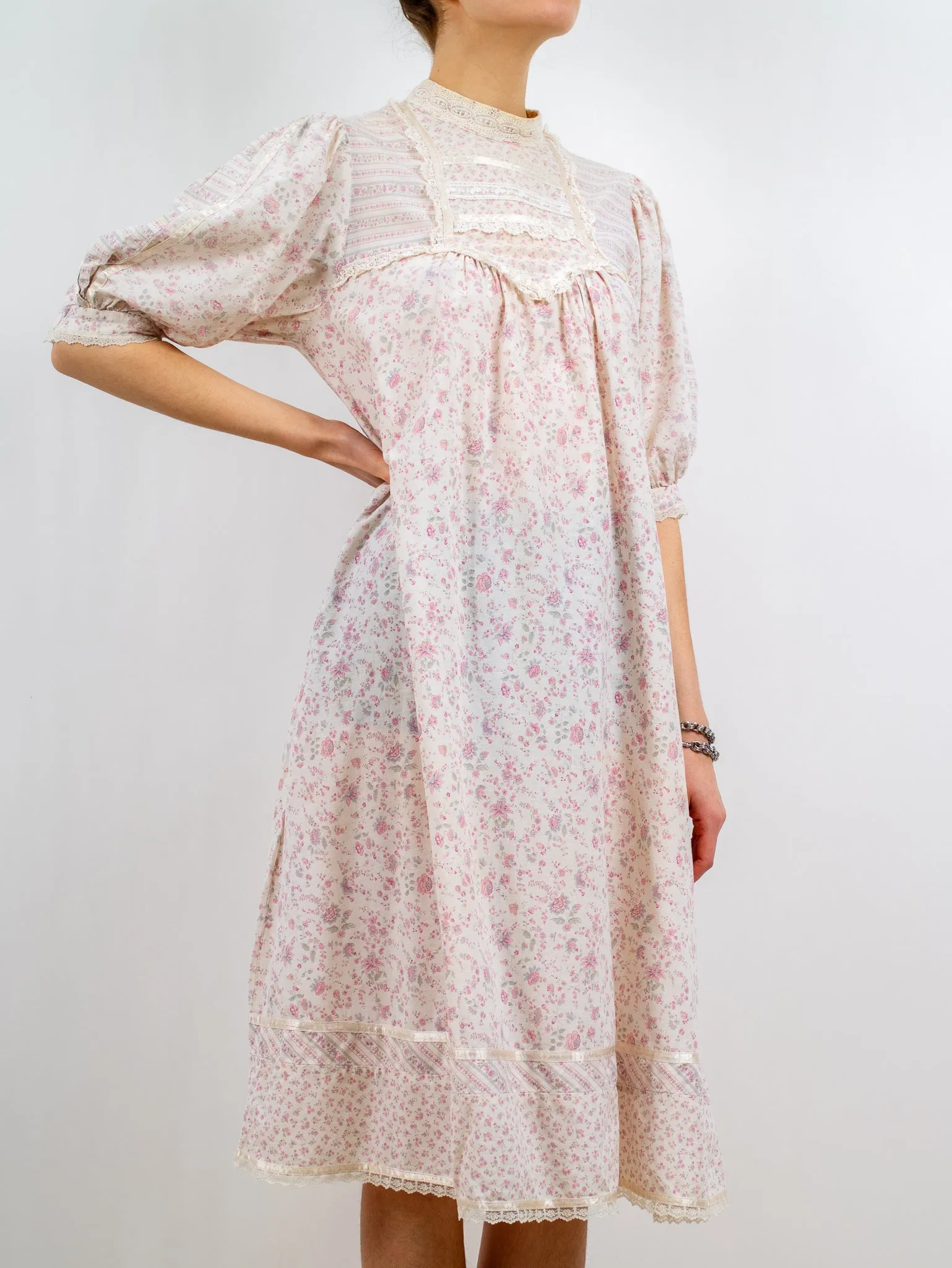 1970's pale floral frock
