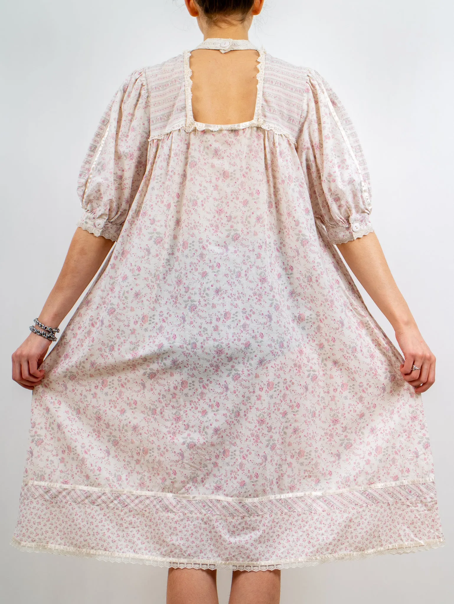 1970's pale floral frock
