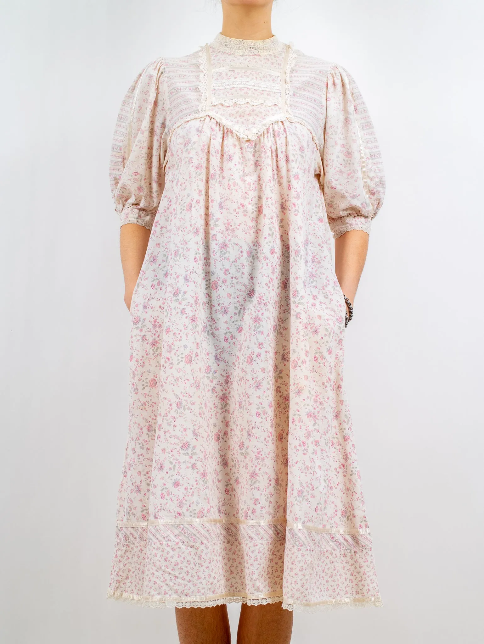 1970's pale floral frock
