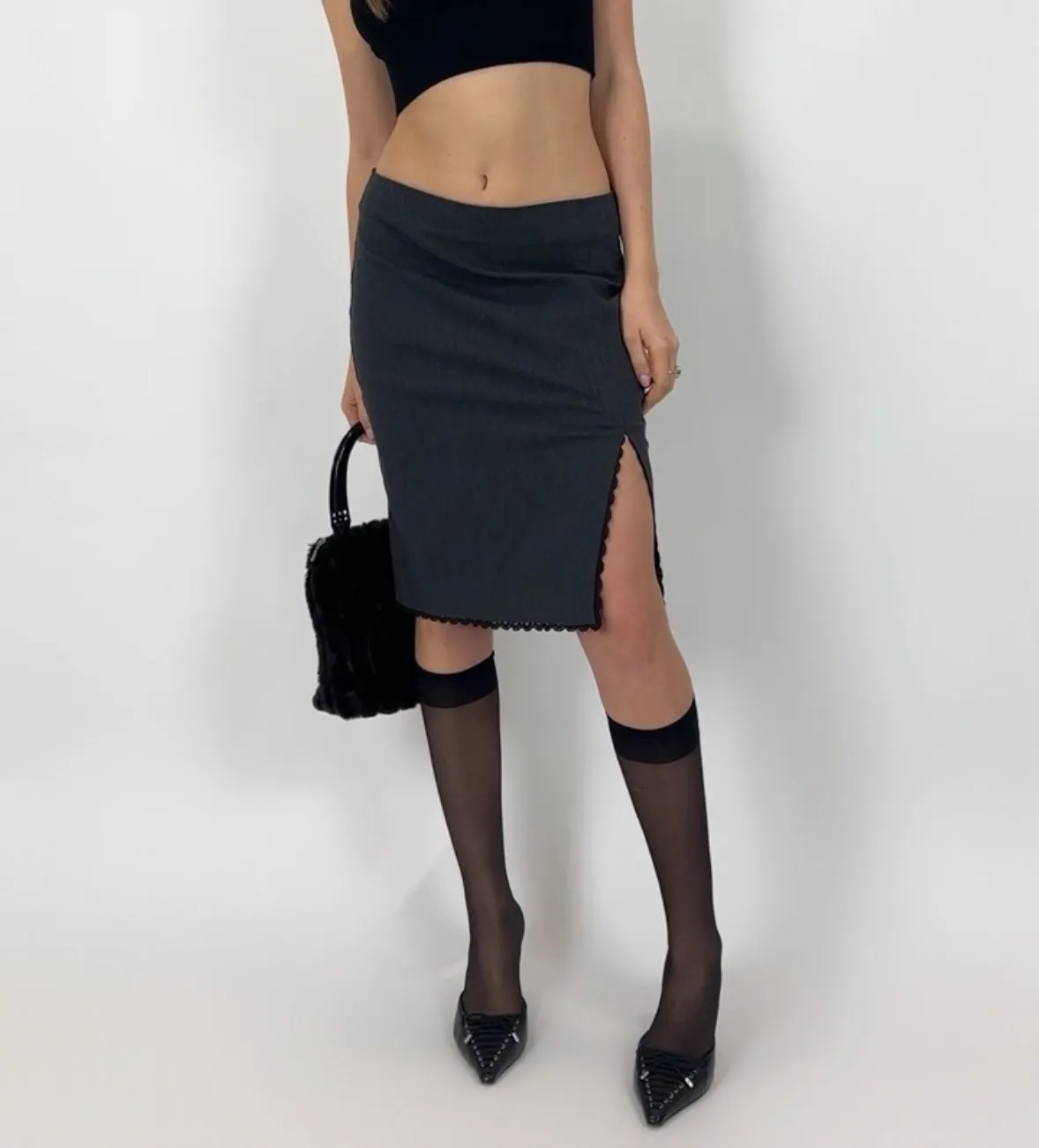 2000s Grey Lace Trim Midi Skirt (S/M)