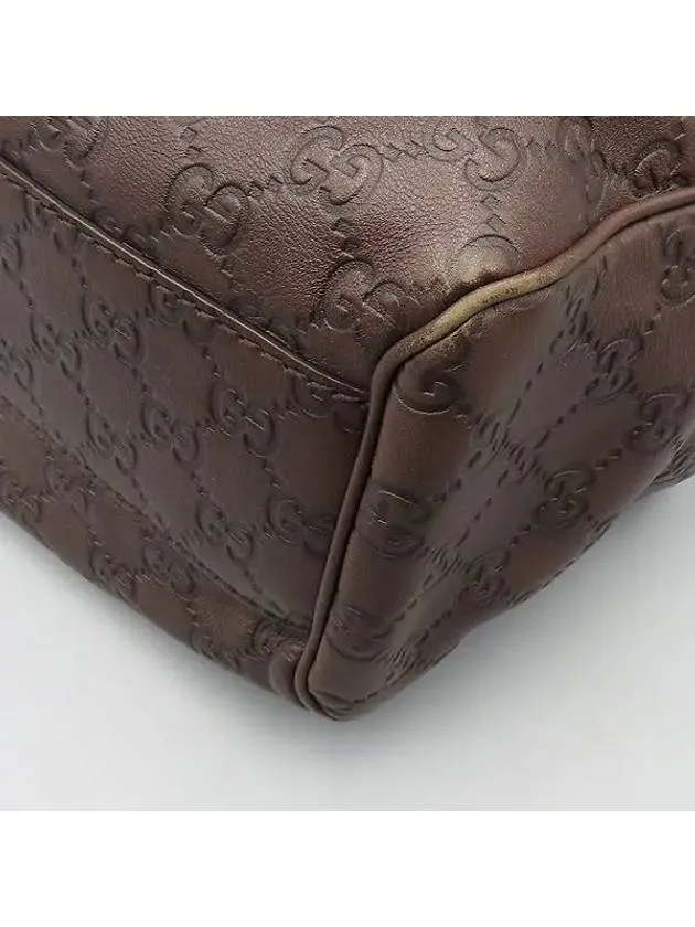 211944 tote bag