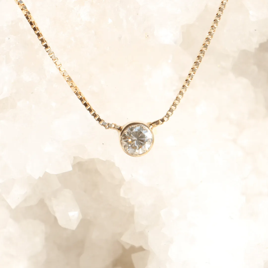 9ct Gold 0.30ct Diamond Cluster Necklace