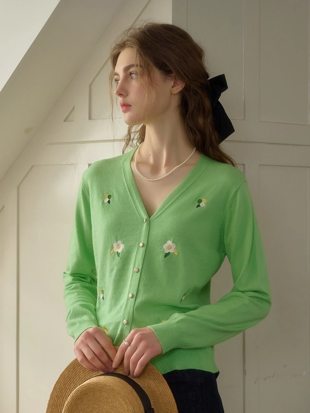 ??Final Sale??Carlo V-Neck Embroidery Cardigan Stretchable Cuffs
