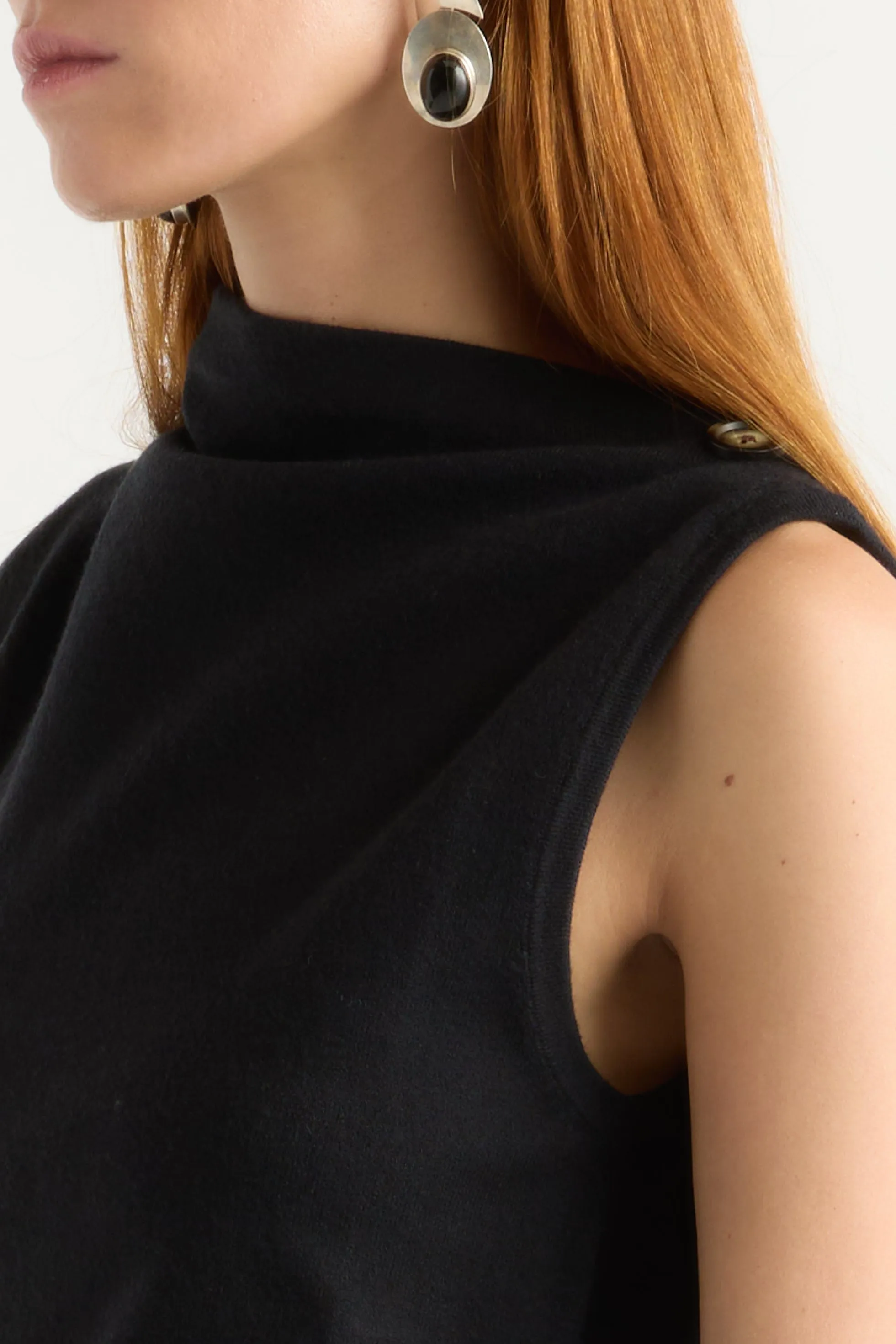 Abel Asymmetric-Neck Dress foldable