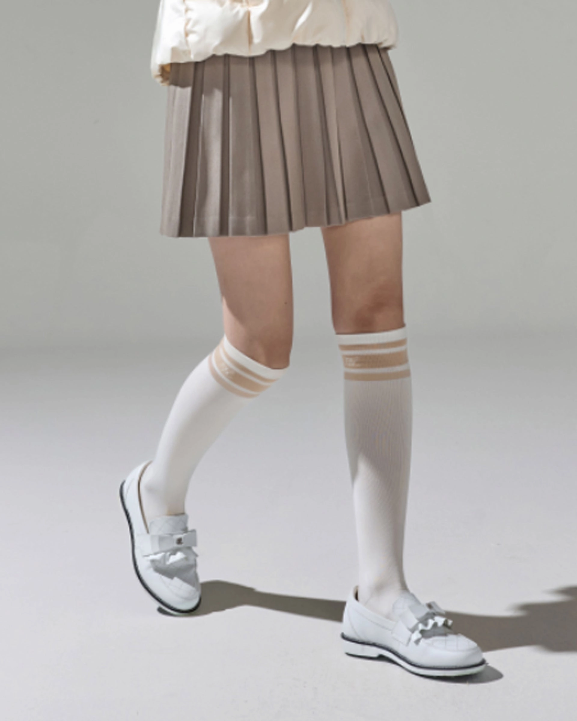 Logo band pleated skirt - Cocoa Simple Fashion Scalloped Edge