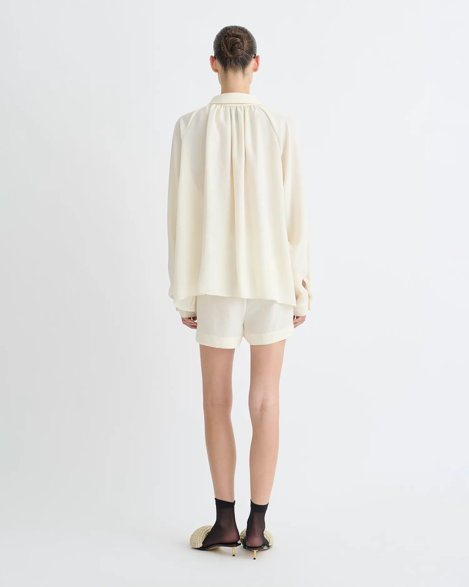 On-The-Go Style Ada - Tech Linen Shirt - Creme