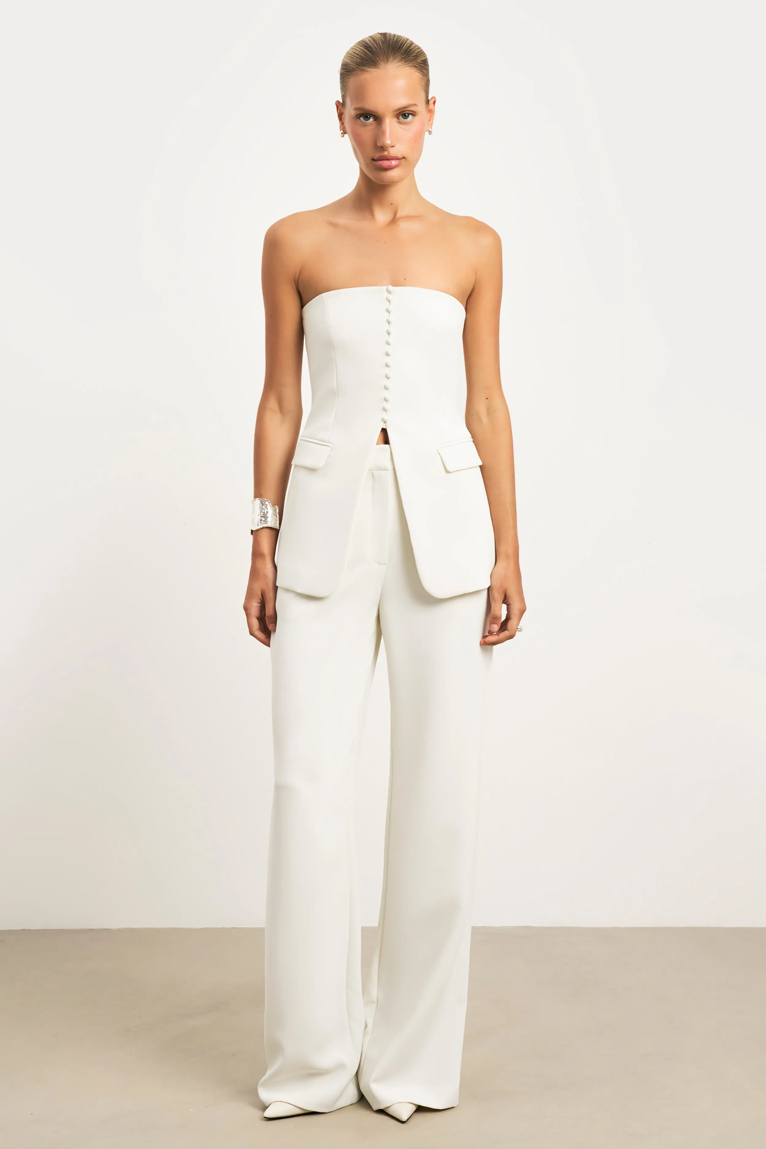 Strapless Peplum Bodice - White Layered Look Ergonomic Shoulder Cut