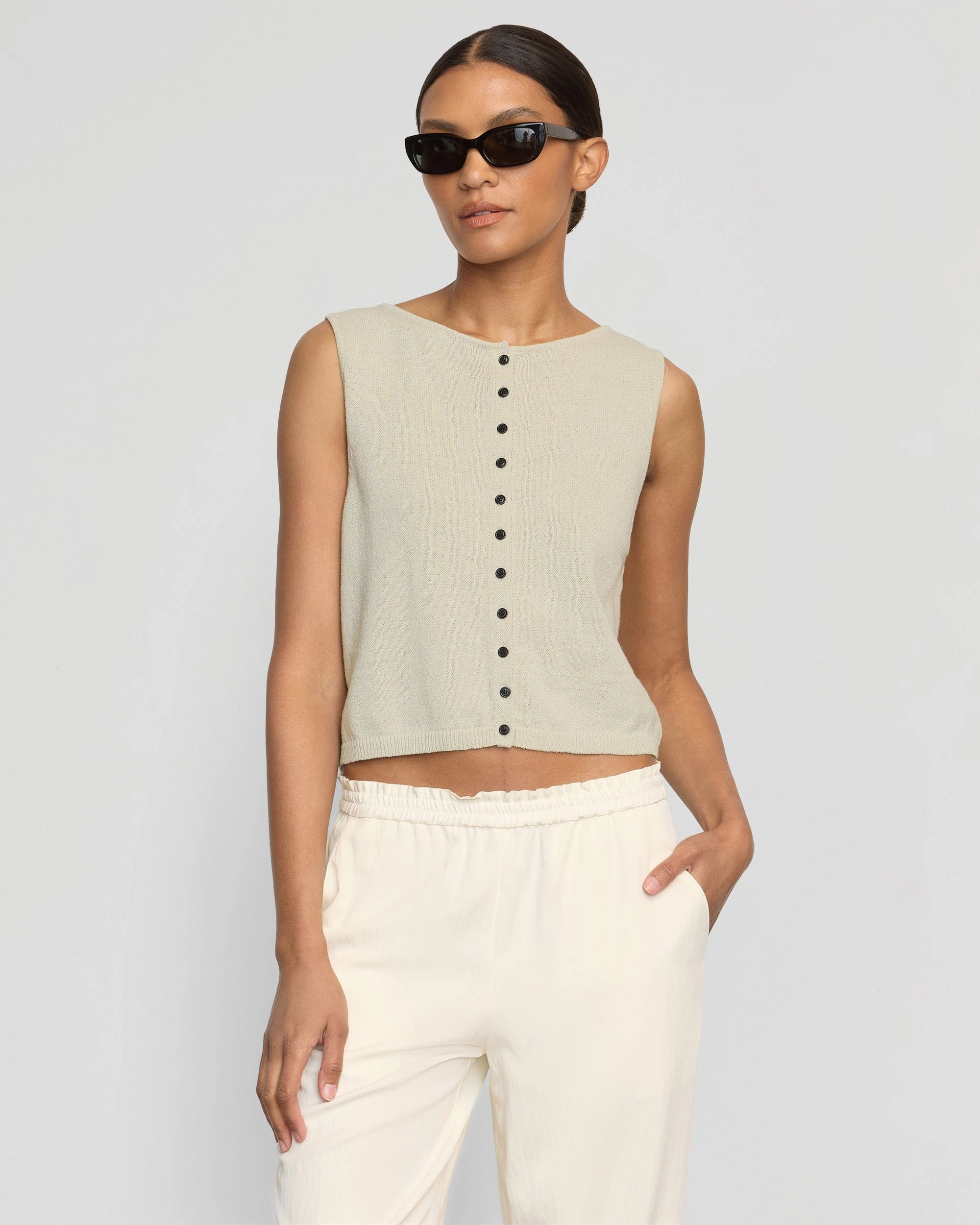 Adjustable Shoulder Straps Elith Cotton-Linen Button Knit Vest