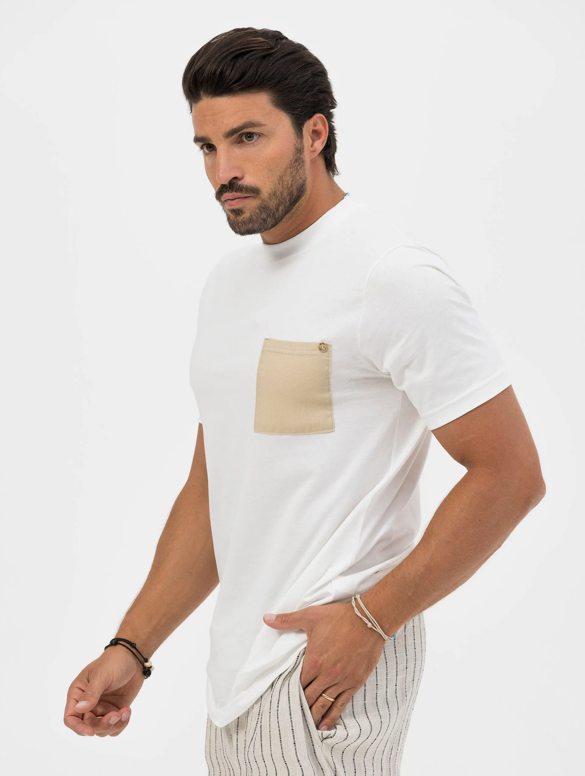 ADLER POCKET T-SHIRT IN WHITE