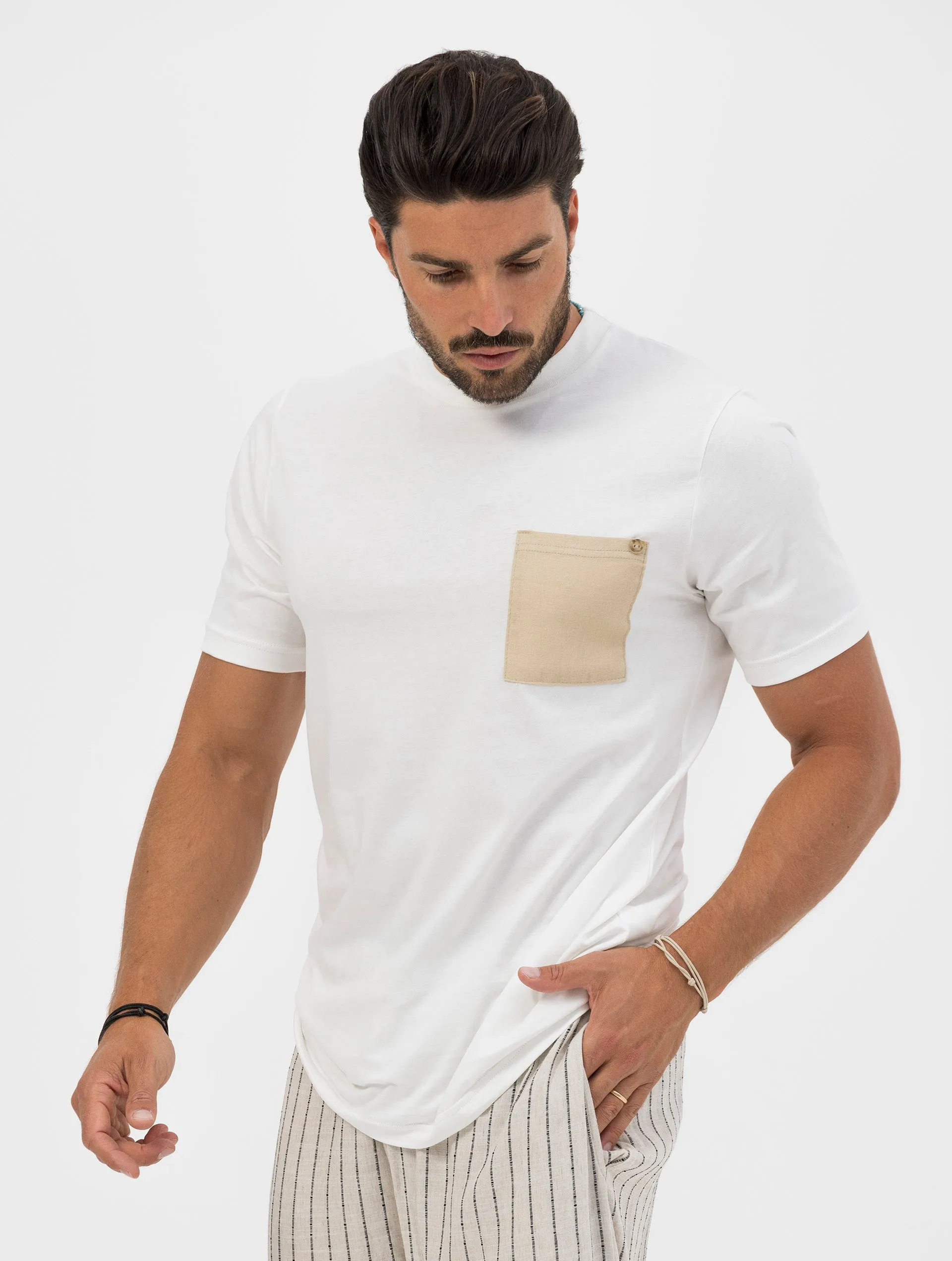 ADLER POCKET T-SHIRT IN WHITE