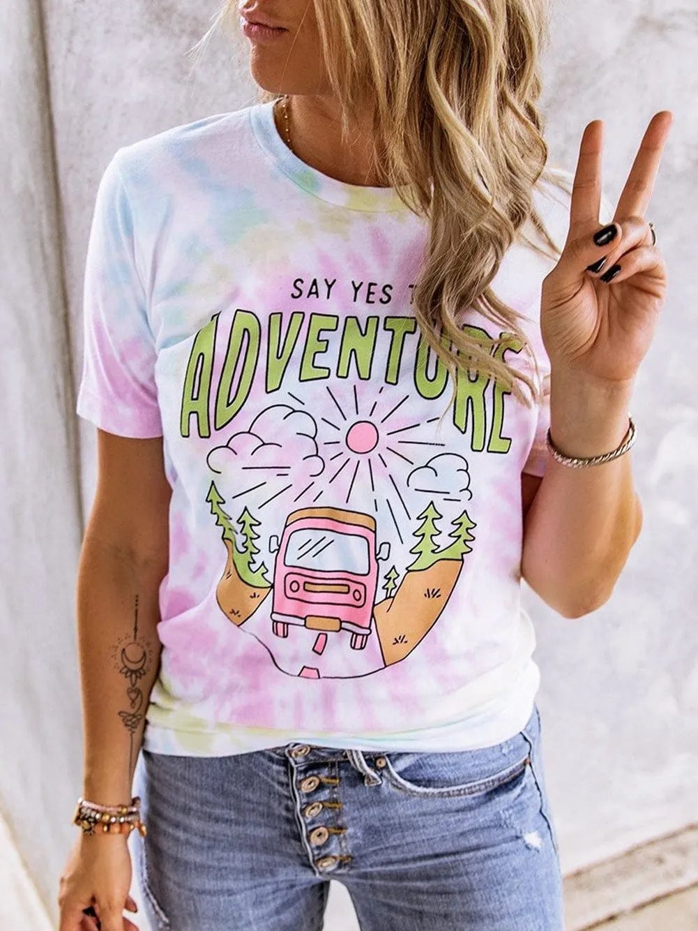 ADVENTURE AWAITS Tie-dye Print T-shirt