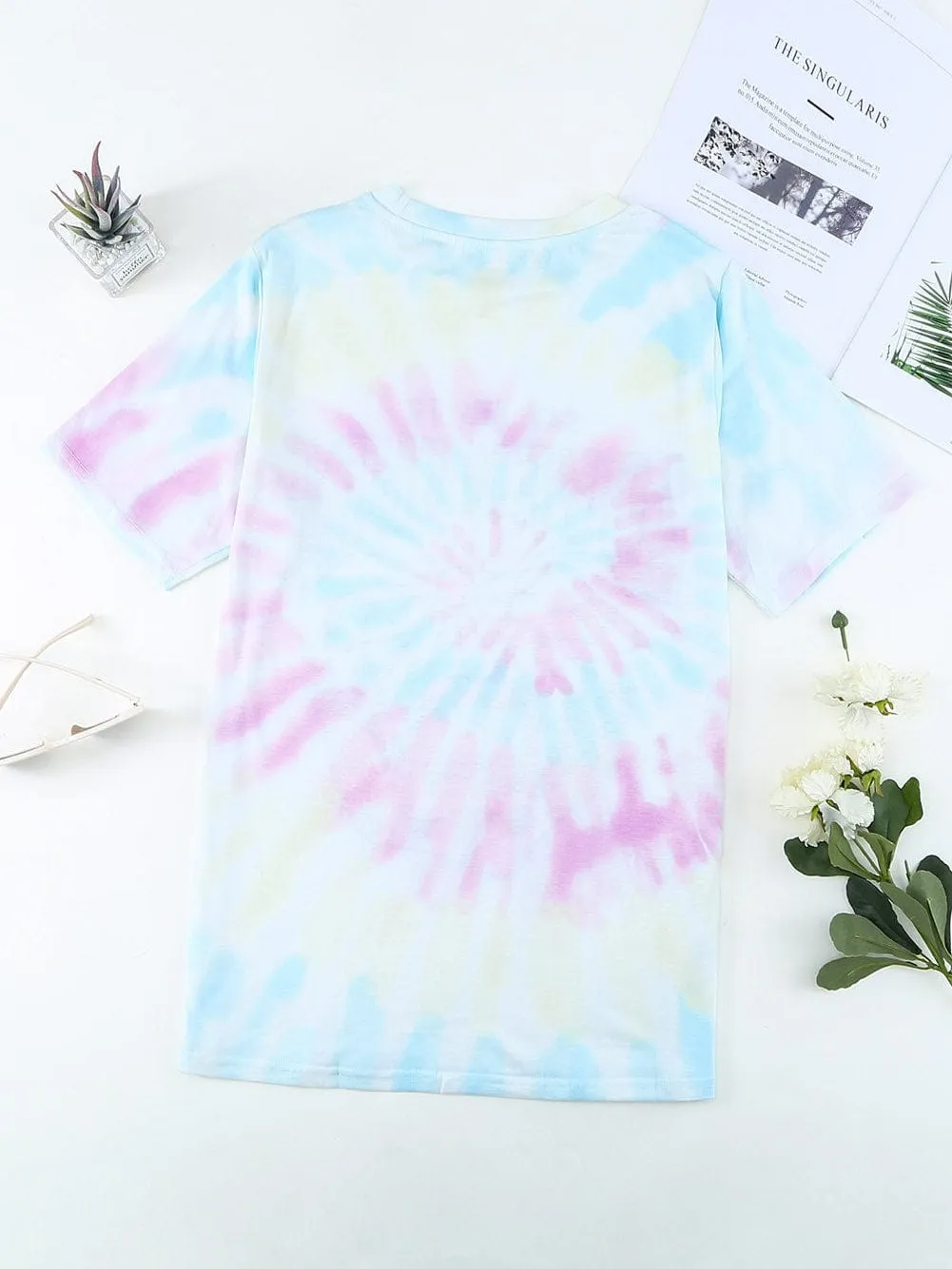 ADVENTURE AWAITS Tie-dye Print T-shirt