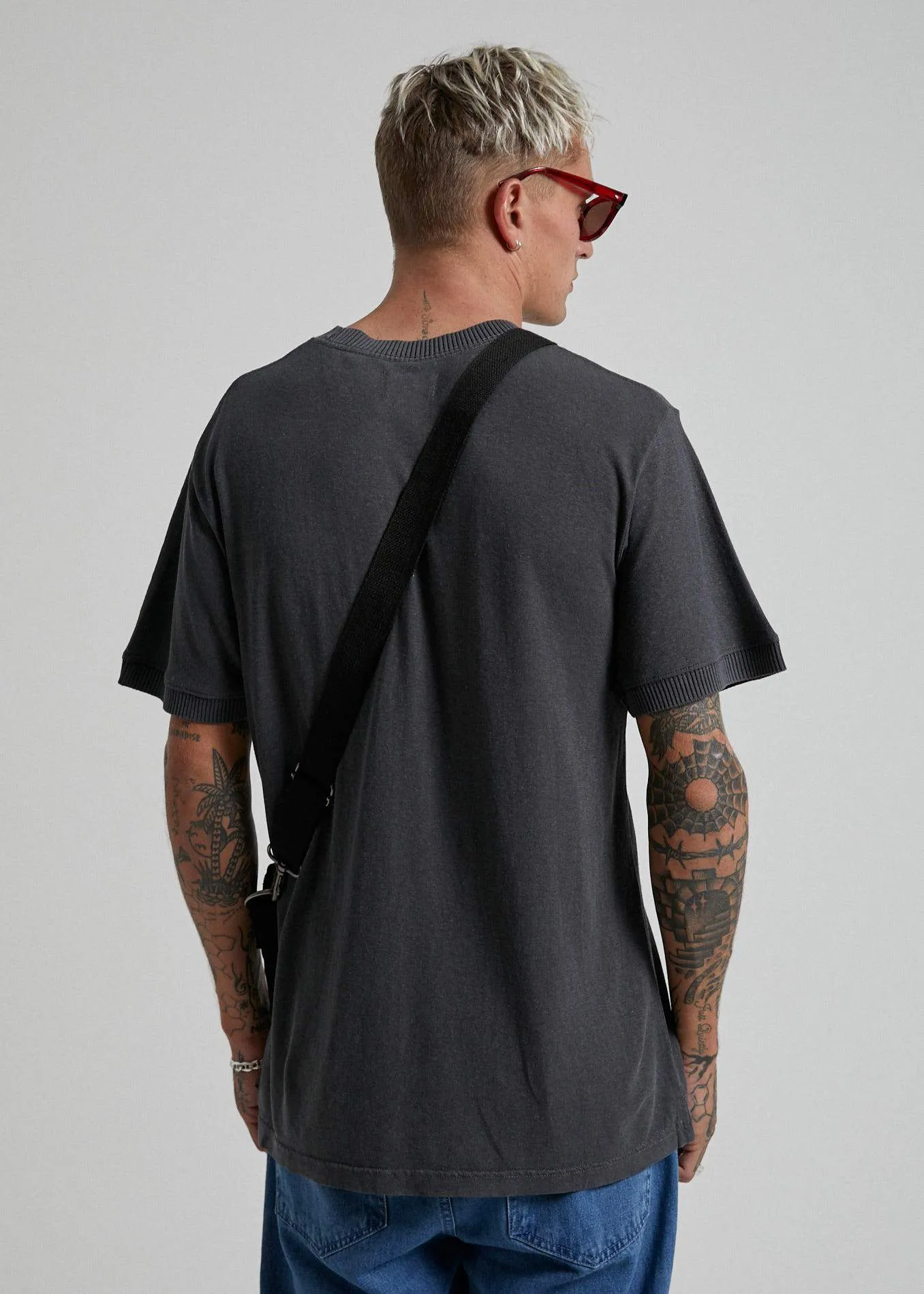 Afends Mens 1972 - Hemp Retro Fit Ringer Tee - Charcoal Navy