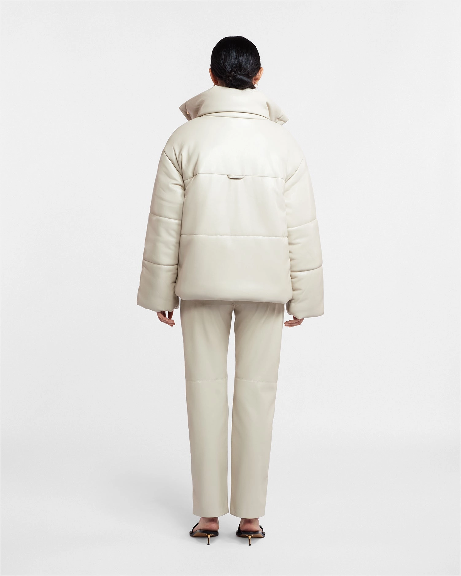 accessory Present Hide - Okobor? Alt-Leather Puffer Jacket - Creme