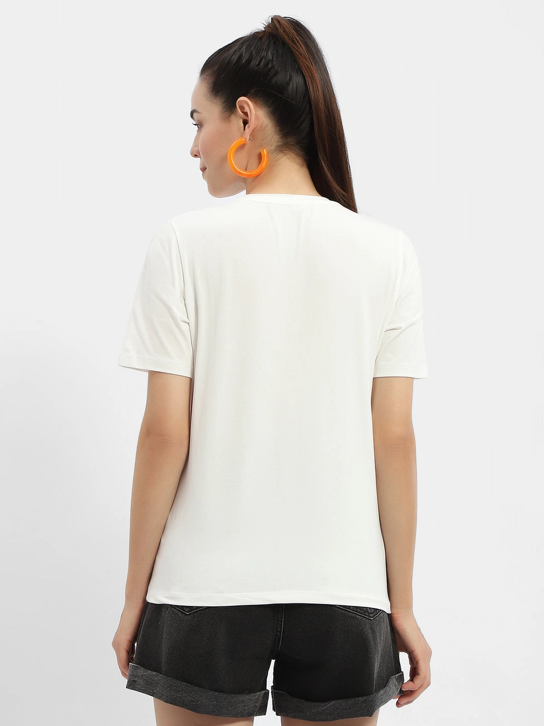 V neck elegance Madame Typography White Crew Neck T-Shirt
