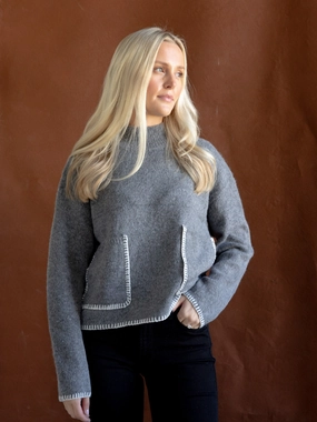 Alex Embroidered Sweater Daily Layered FadeResistant