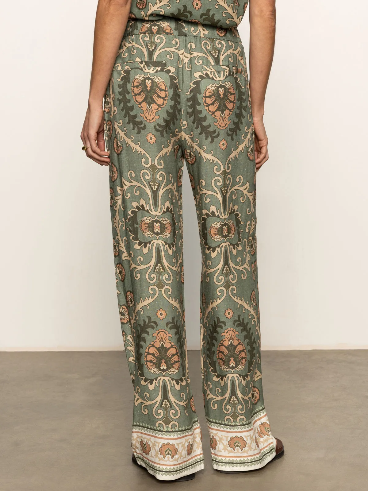 The Soft Semi High Rise Trouser Mezzo Sage Slim Shape Smooth Fit Lining