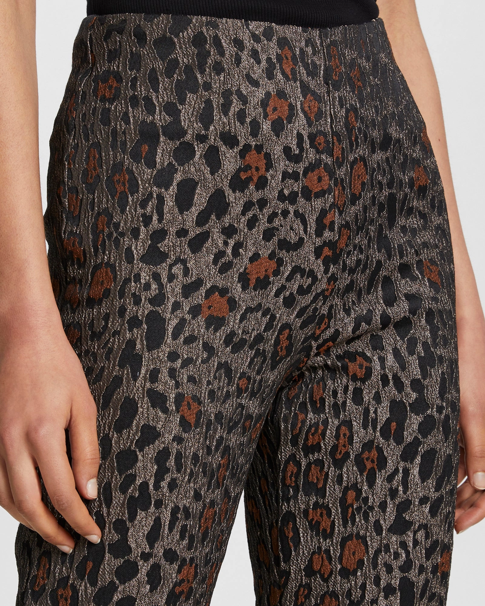 Breathable mesh design THREE AM PANT LEOPARD