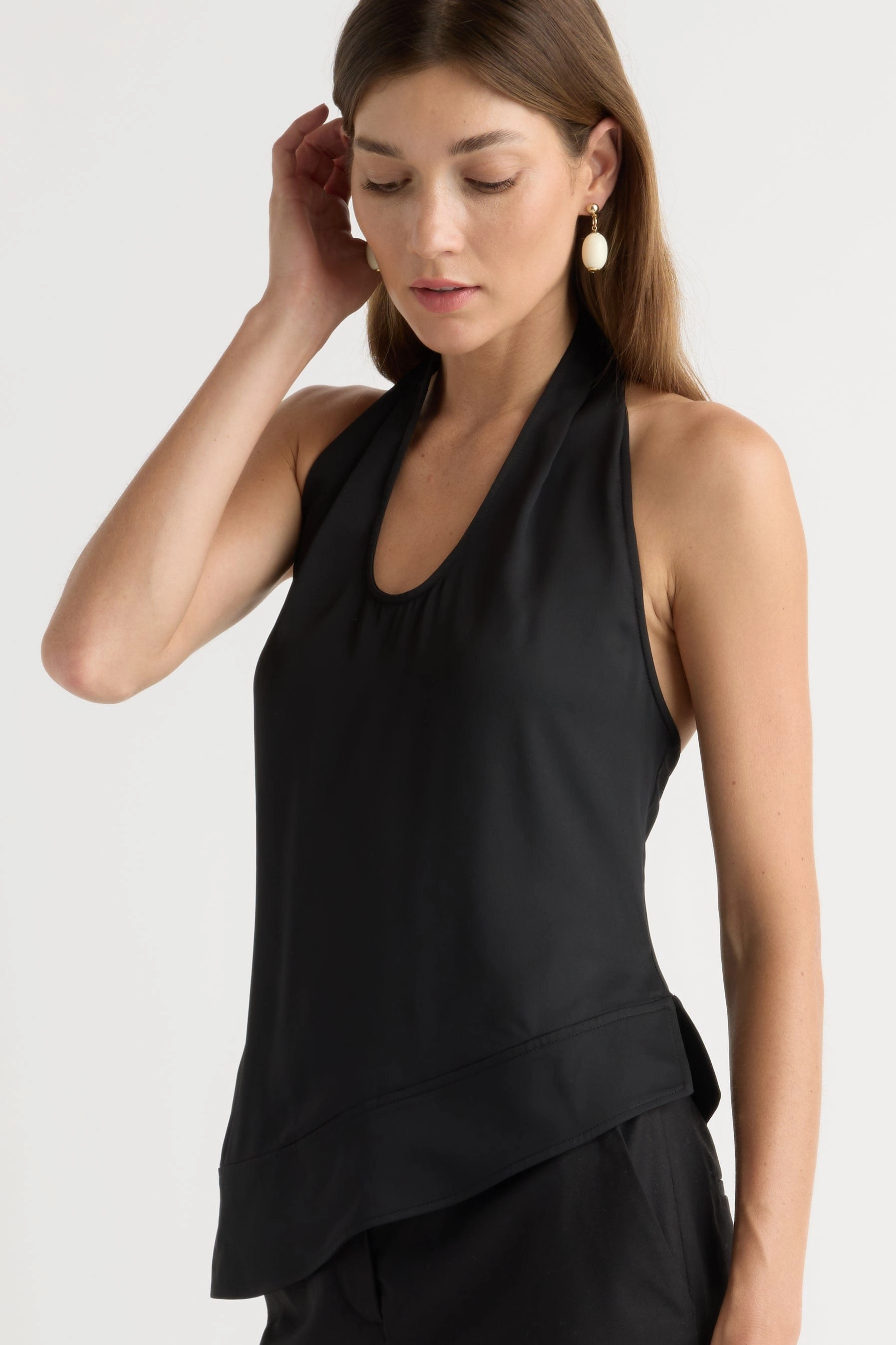Anju Asymmetric-Hem Halter Blouse HoodedVersion StaticResistant Material