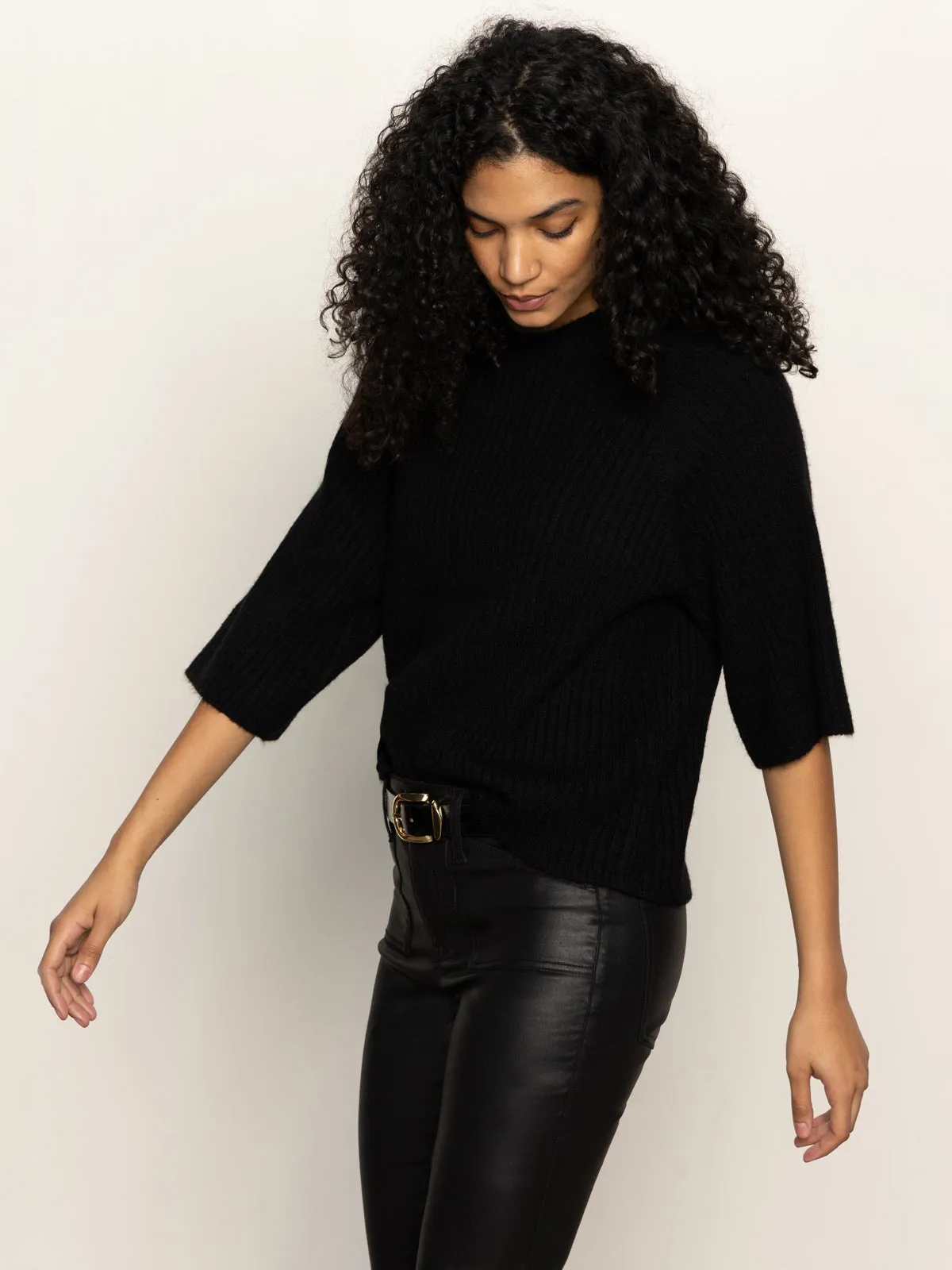 High Neckline Structure HiddenStoragePocket Ribbed Sweater Tee Black