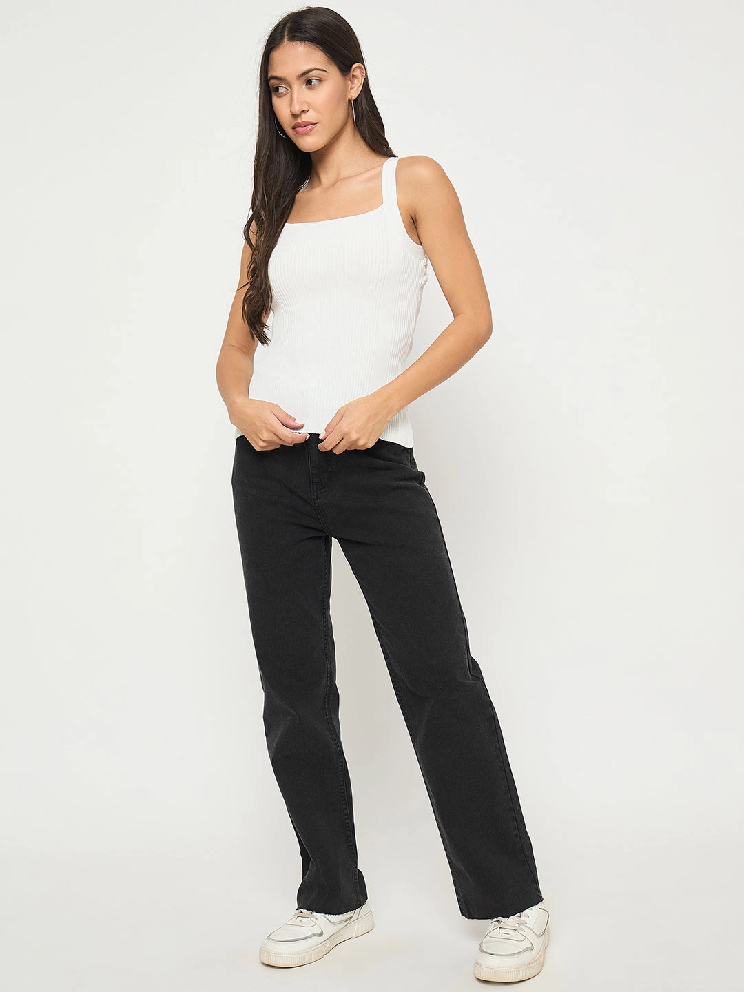Tagless Design Madame Ribbed Sleeveless White Knitted Top