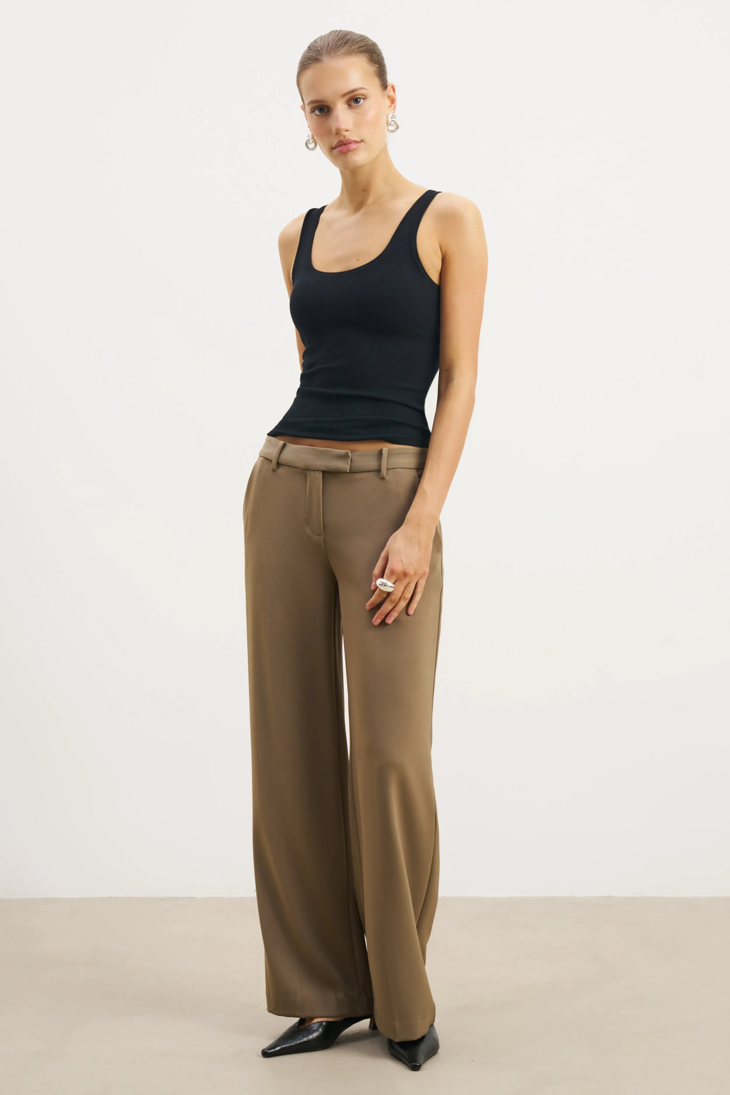 Stretchable Blend Soft Ribbed Tank Top - Black