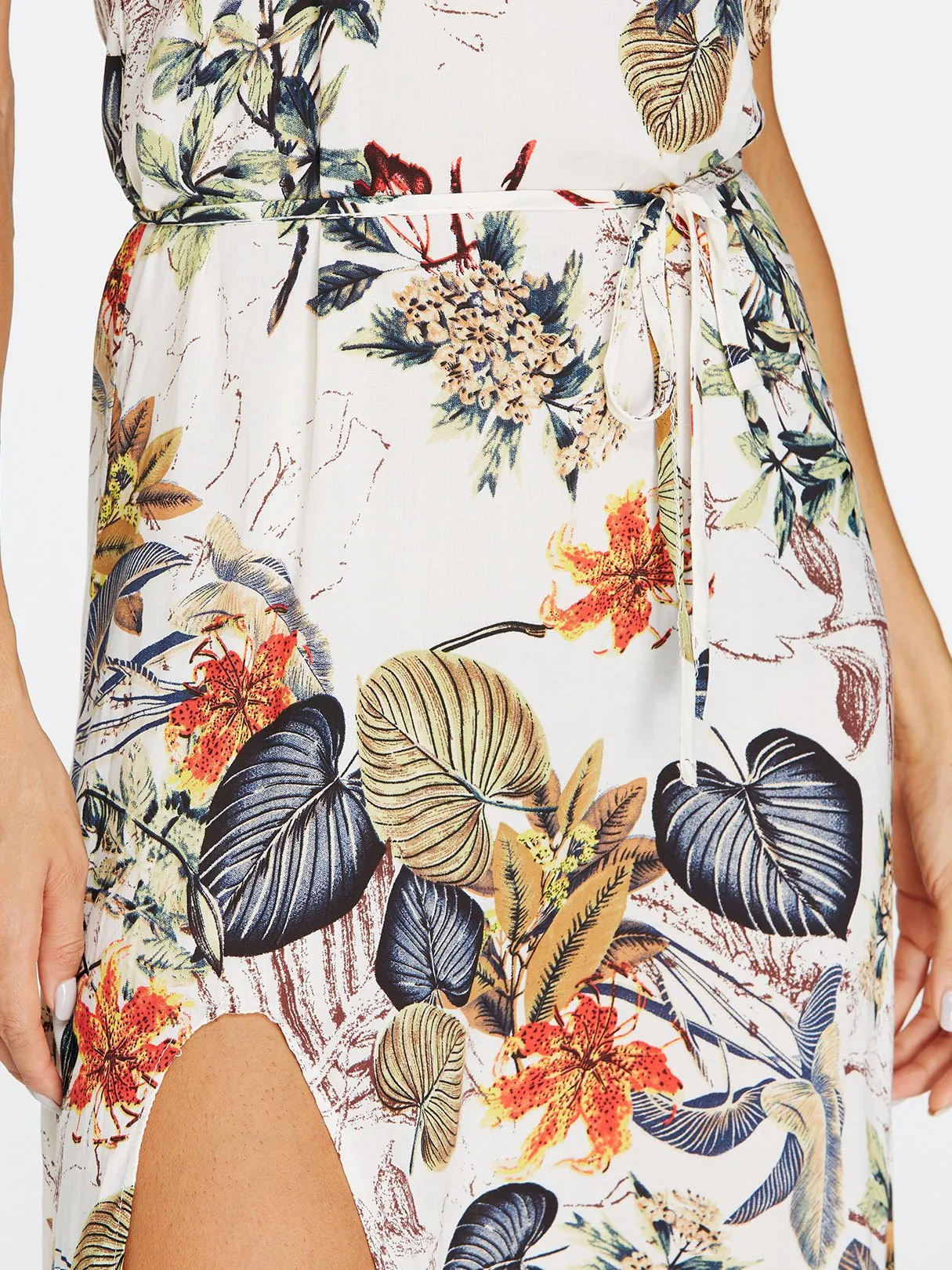 Apricot Round Neck Sleeveless Floral Print Spaghetti Strap Belt Slit Hem Dresses