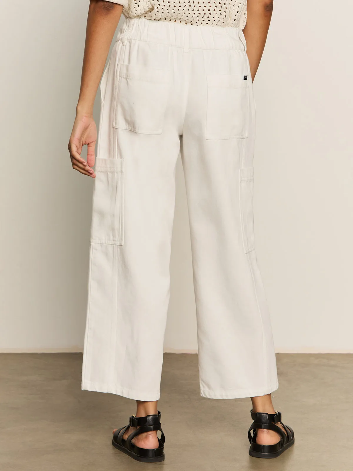Go Anywhere Urban Fit Area Standard Rise Pant Bleached White