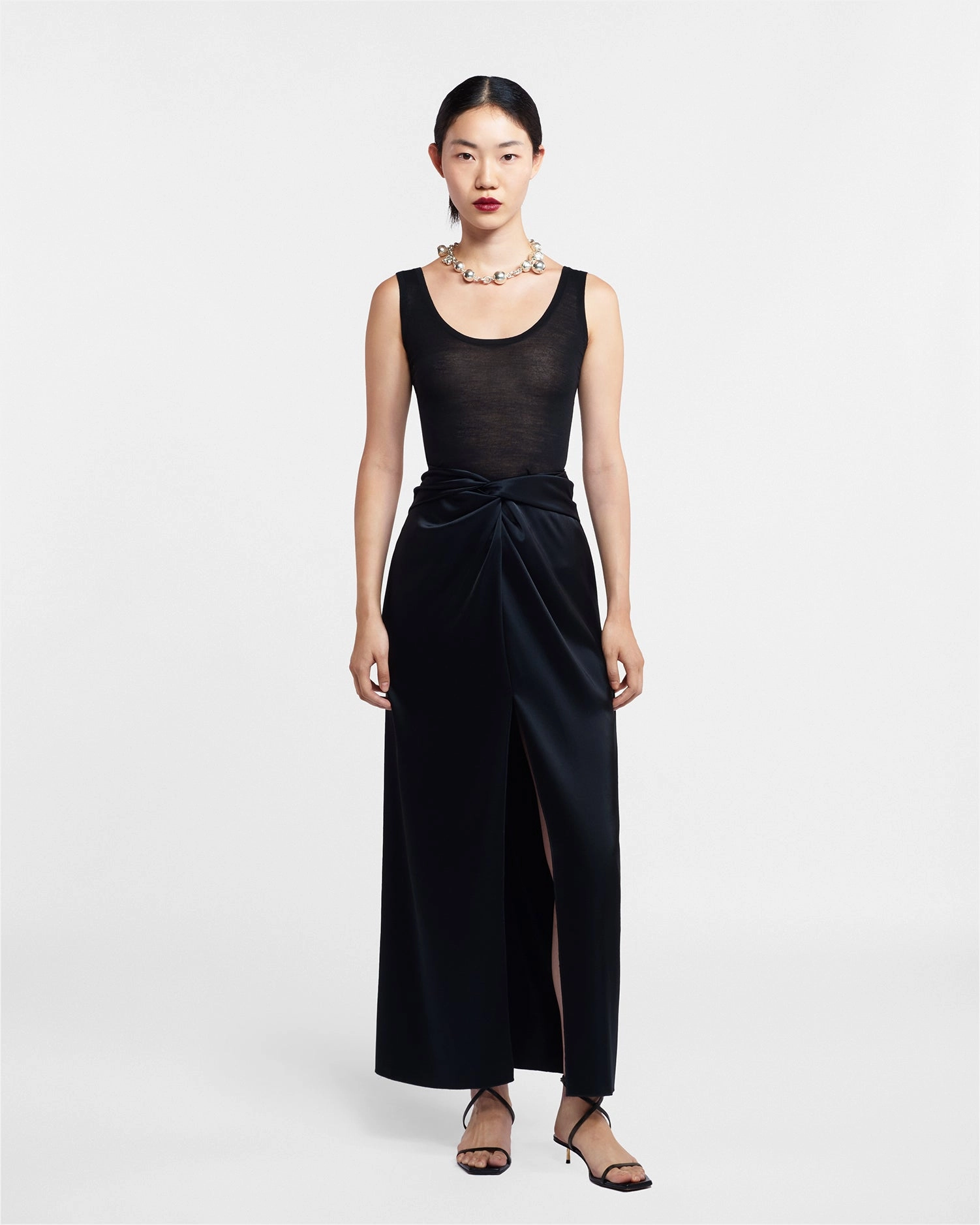 Arti - Superfine Merino Scoop Neck Top - Black Temperature Control Fabric