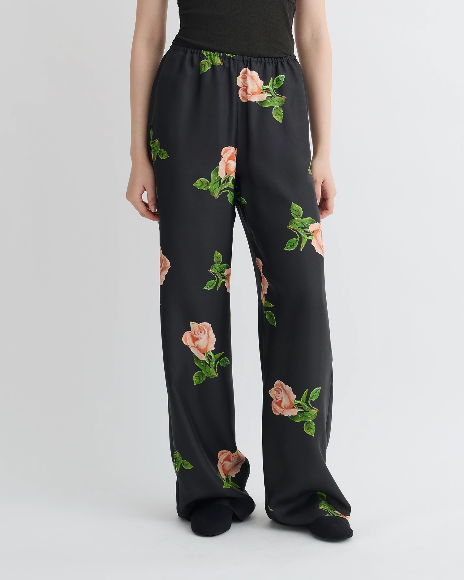 Arvenn - Printed Silk Twill Pants - Off Black/Roses HeatRegulatingLining Urban Look