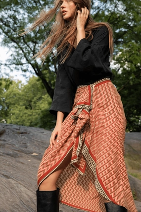 Ashi Pareo Skirt Bold Print Weekend Fashion