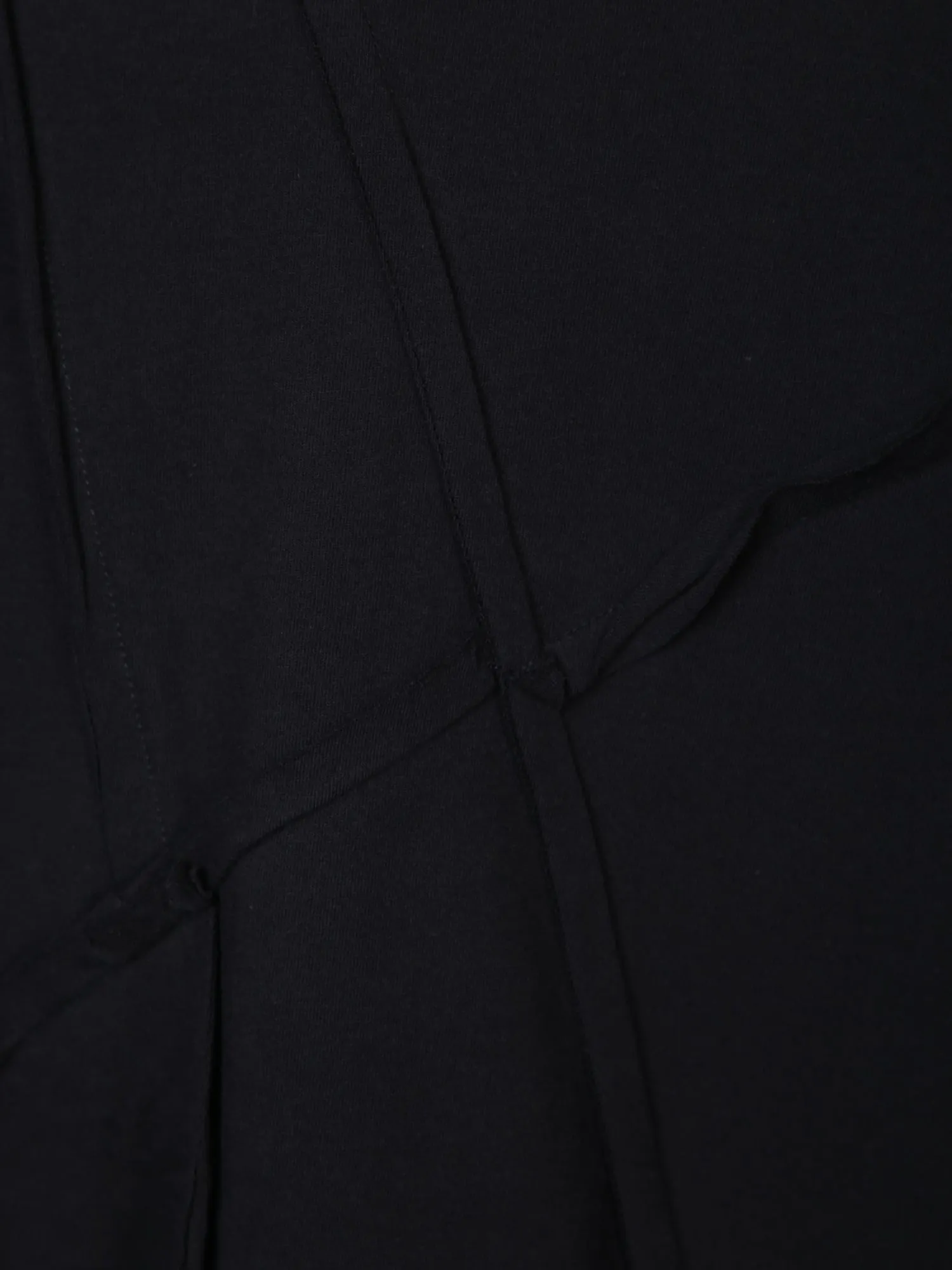 Asymmetrical lines black t-shirt