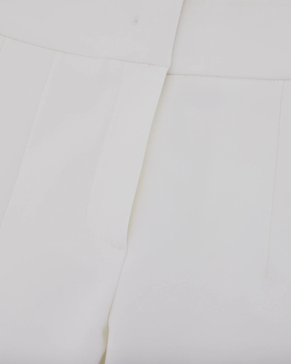 Relax Mode Abrasion Resistant Panels Back band straight fit pants - White