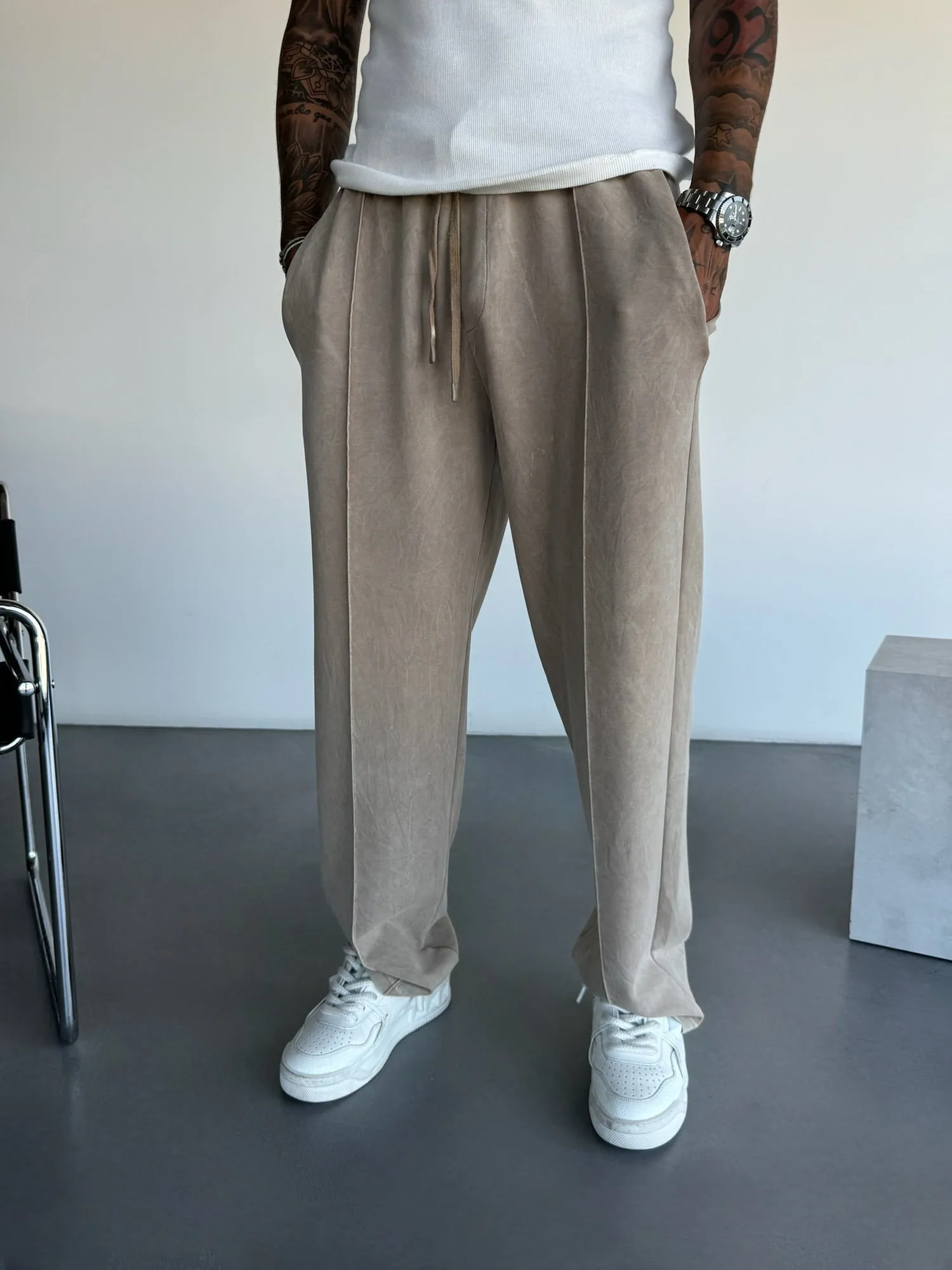 Baggy Straight Fit Washed Seam Jogger - Beige