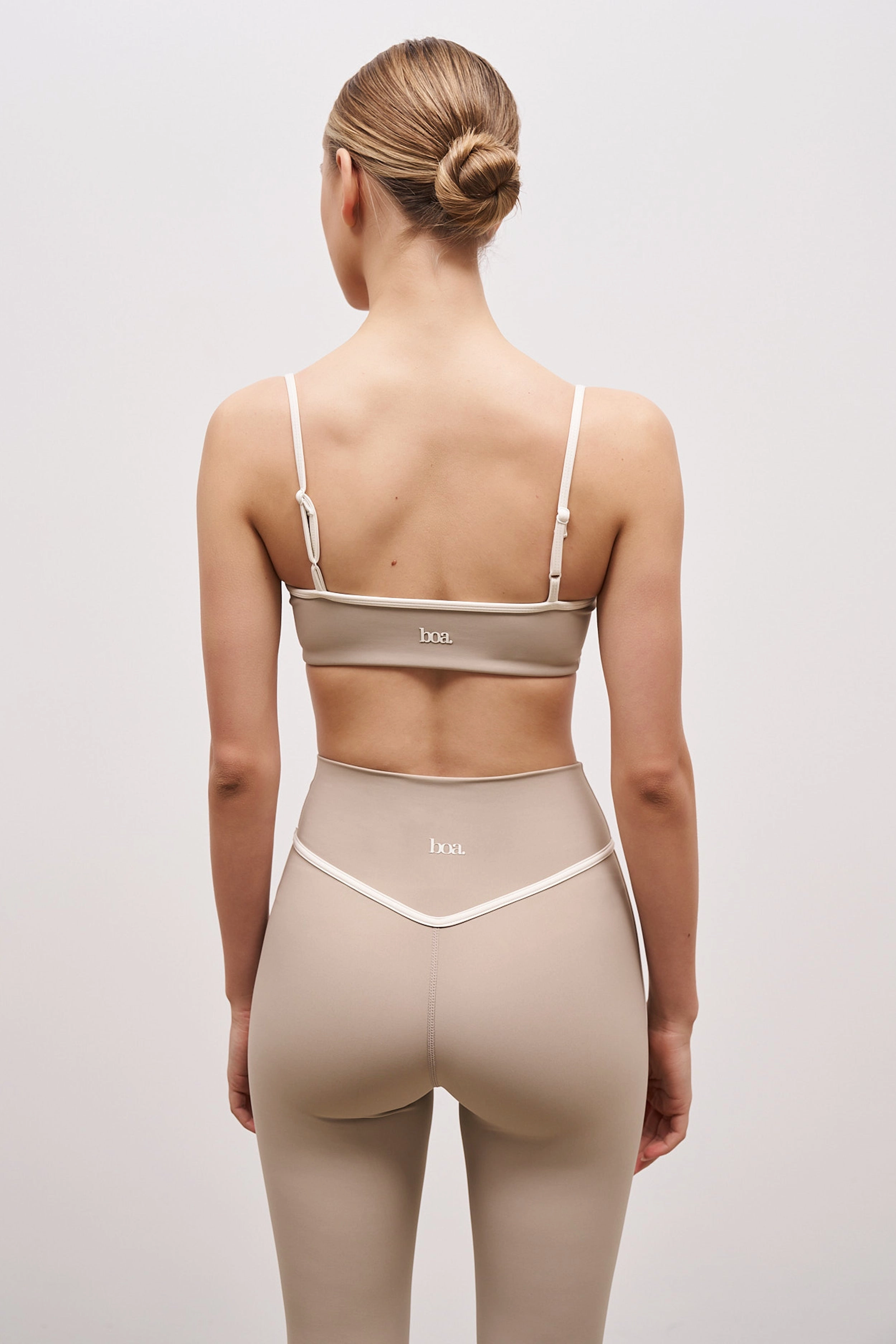 Base Contrast Trim Cami Bra - Taupe/Tofu Seamless Design