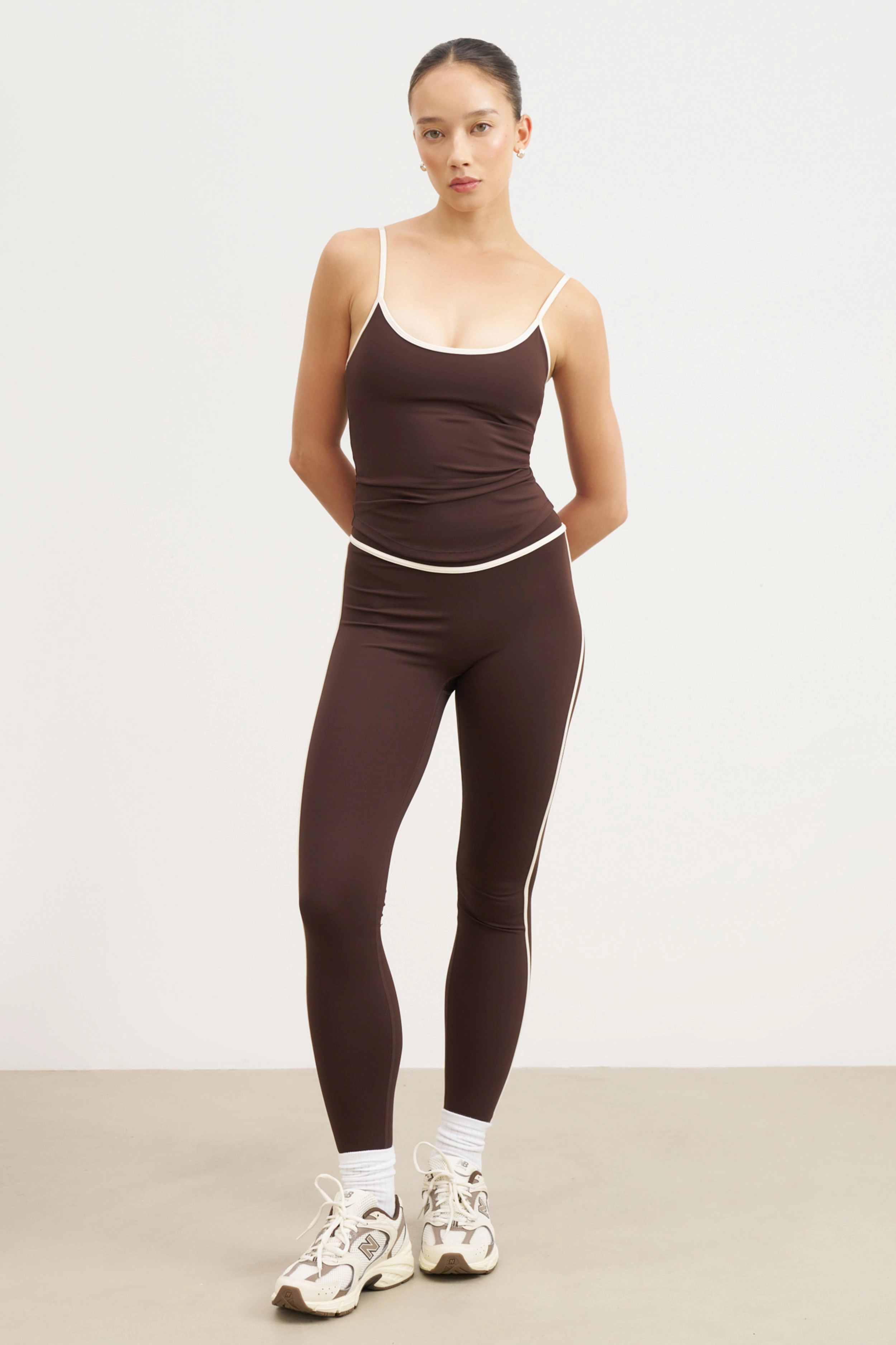 Base Contrast Trim Cami Top - Carob/Tofu QuickDryTech
