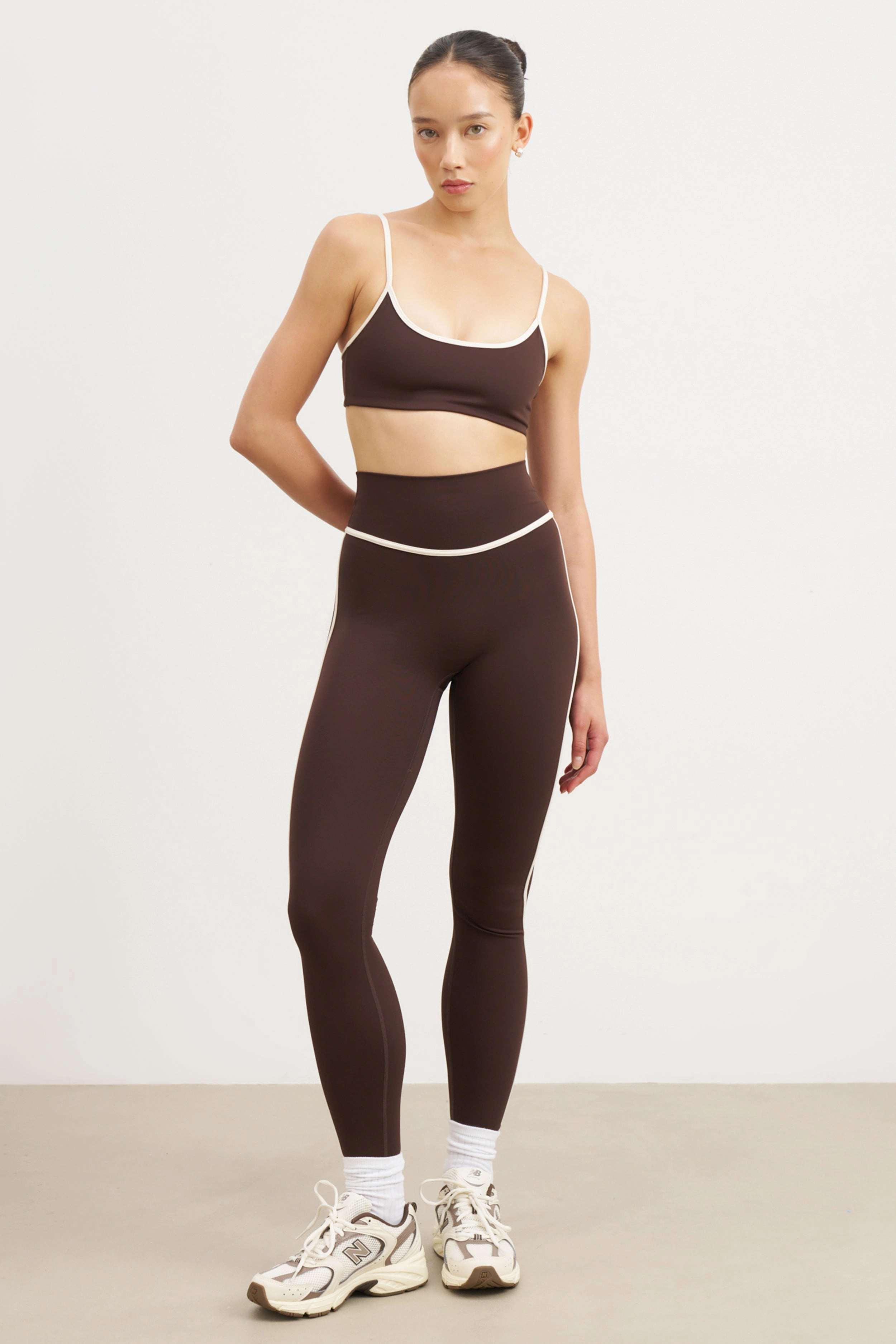 Base Contrast Trim Leggings - Carob/Tofu MultiLayer Stitching MultiPocket