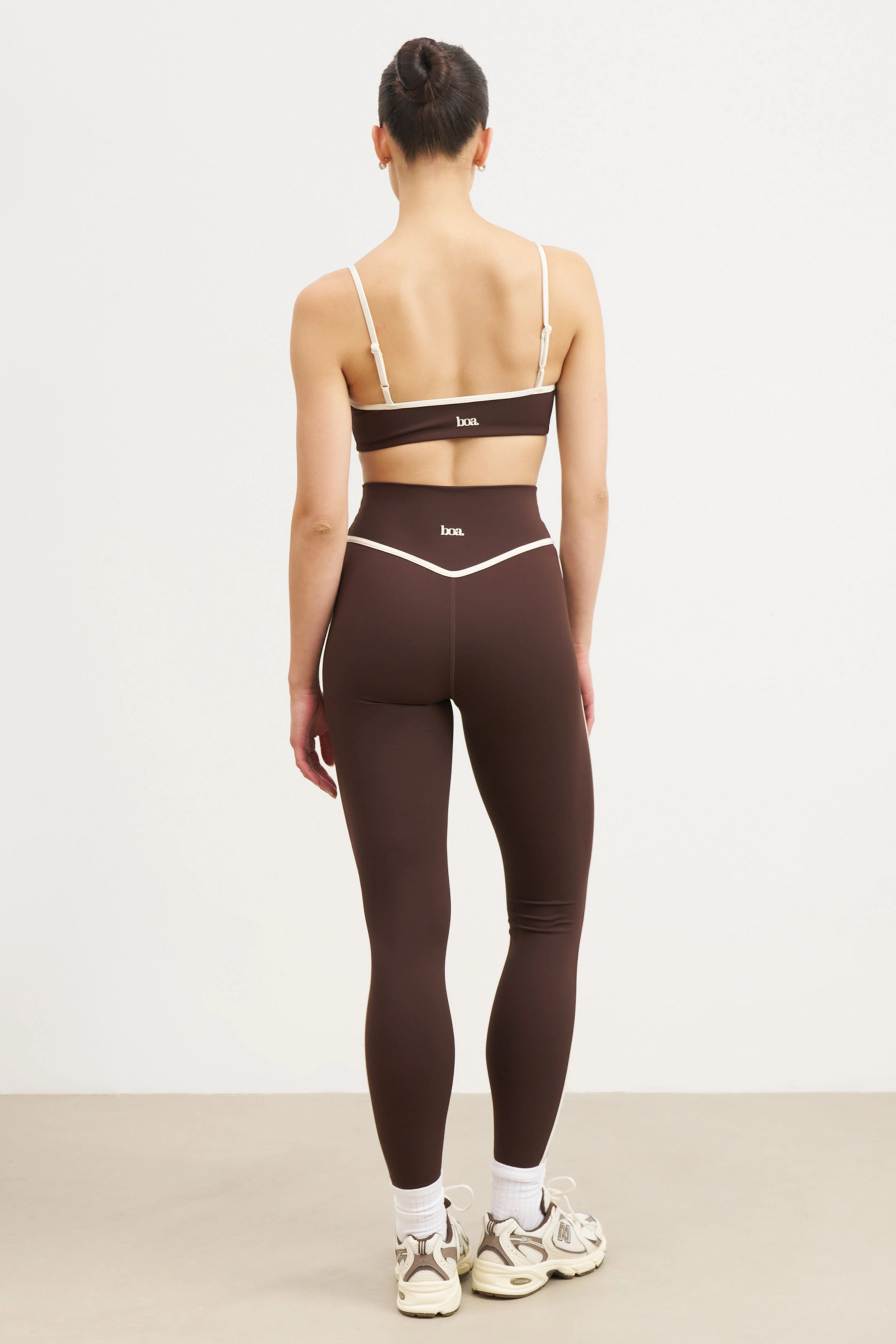 StaticResistant Material Base Contrast Trim Leggings - Carob/Tofu