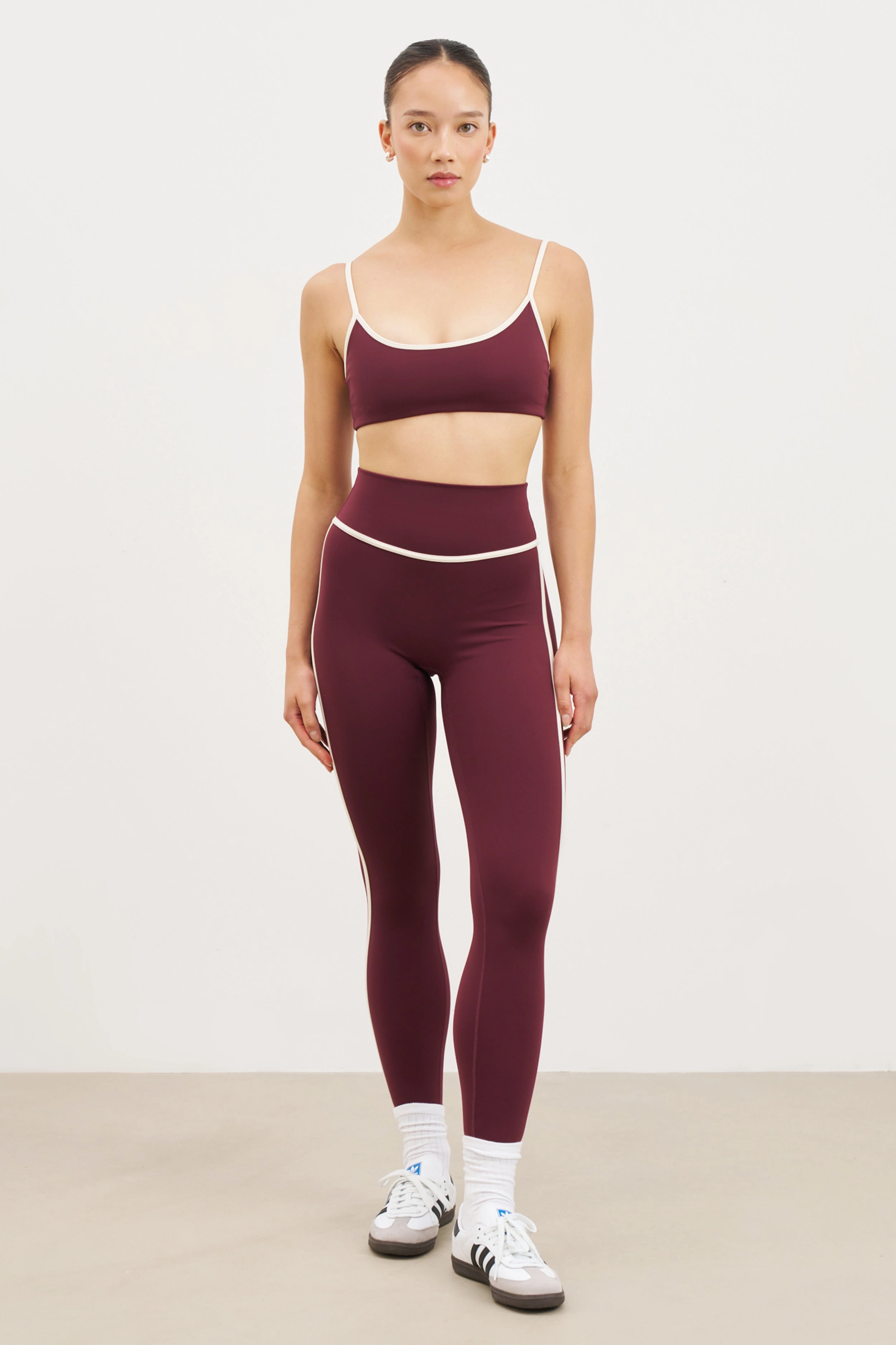 Base Contrast Trim Leggings - Merlot/Tofu TexturedSurface Easycare