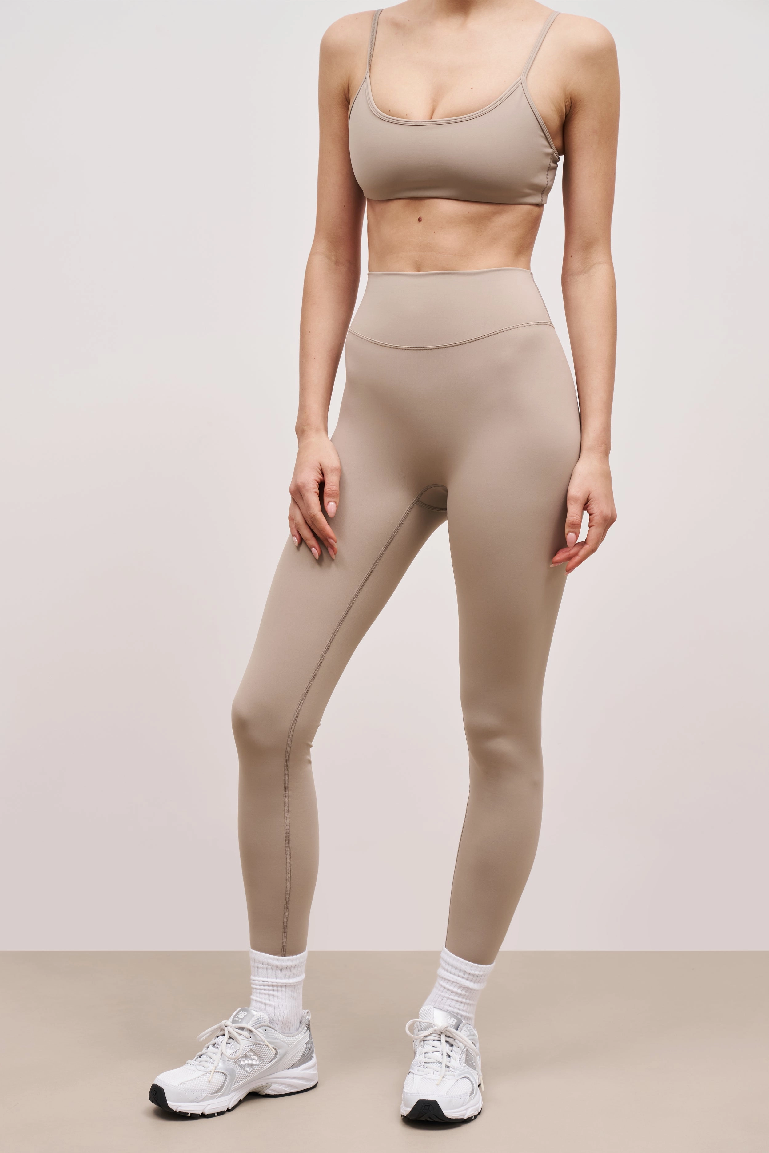 Base Sculpting Leggings - Taupe WrinkleFree Finish Temperature Control Technology