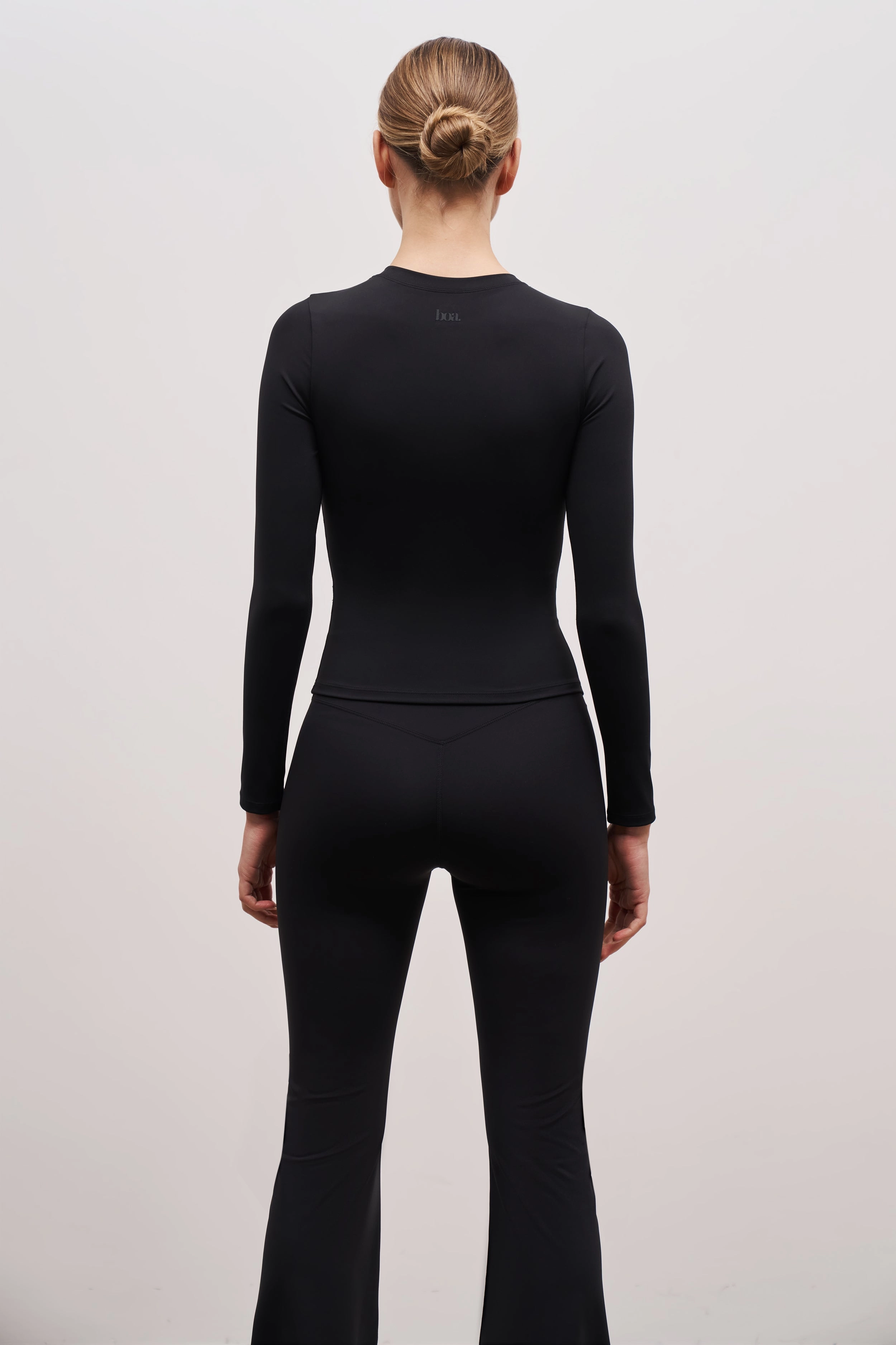 Retro design Base Sculpting Long Sleeve Top - Black