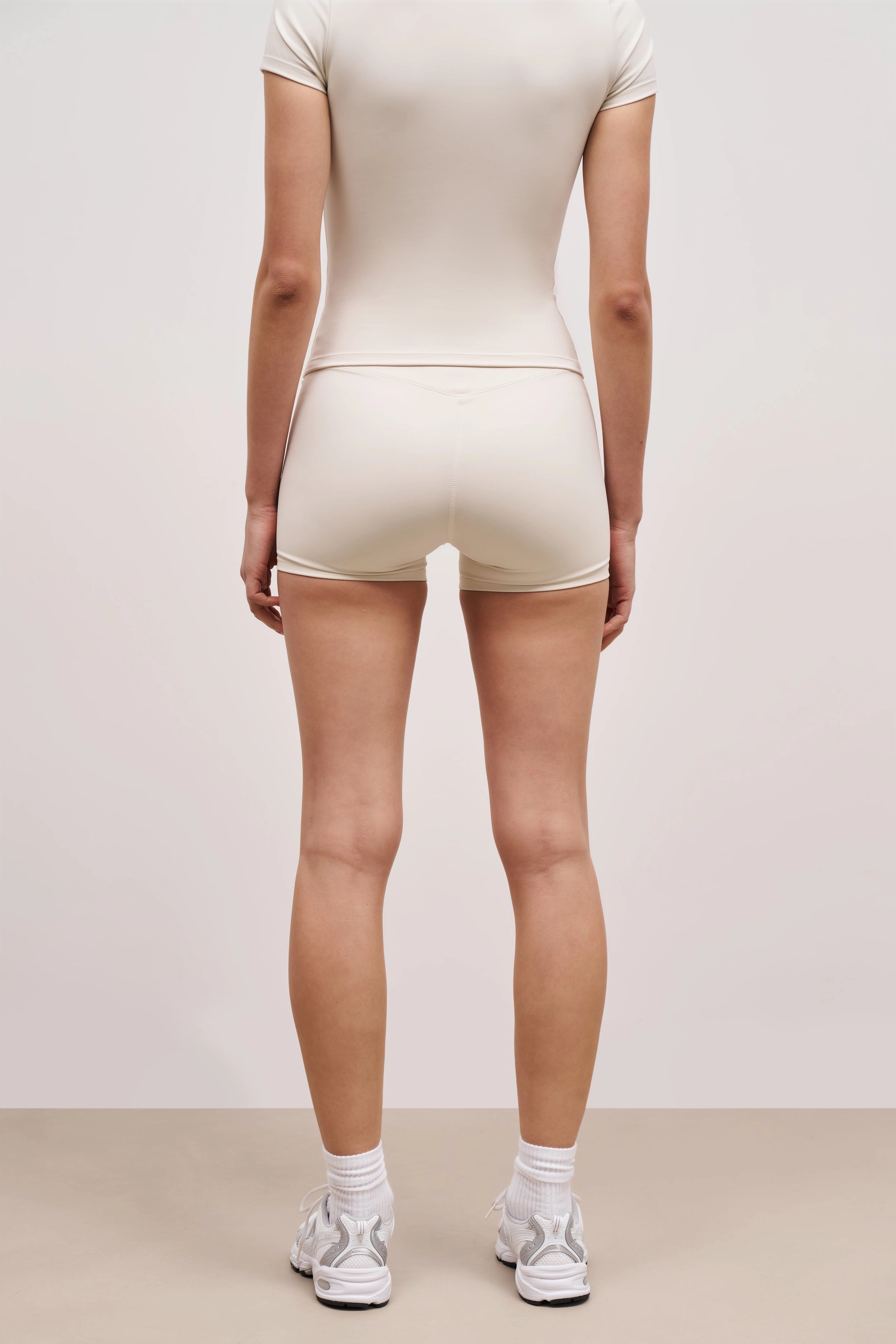 Base Sculpting Shorts - Tofu AllDayComfortFit Multi Pocket Configuration