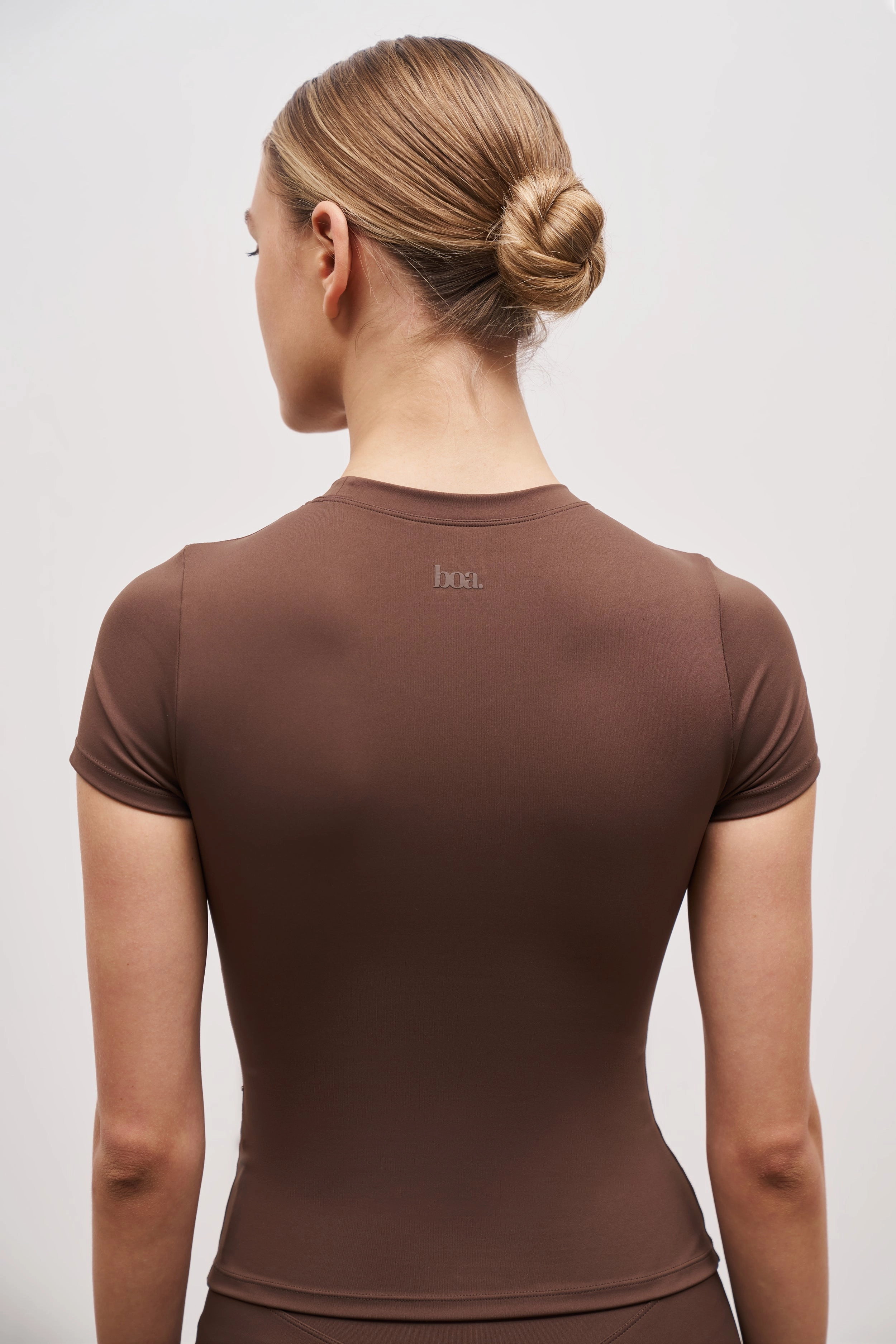 Bonded Seam Technology Base Sculpting T Shirt - Truffle