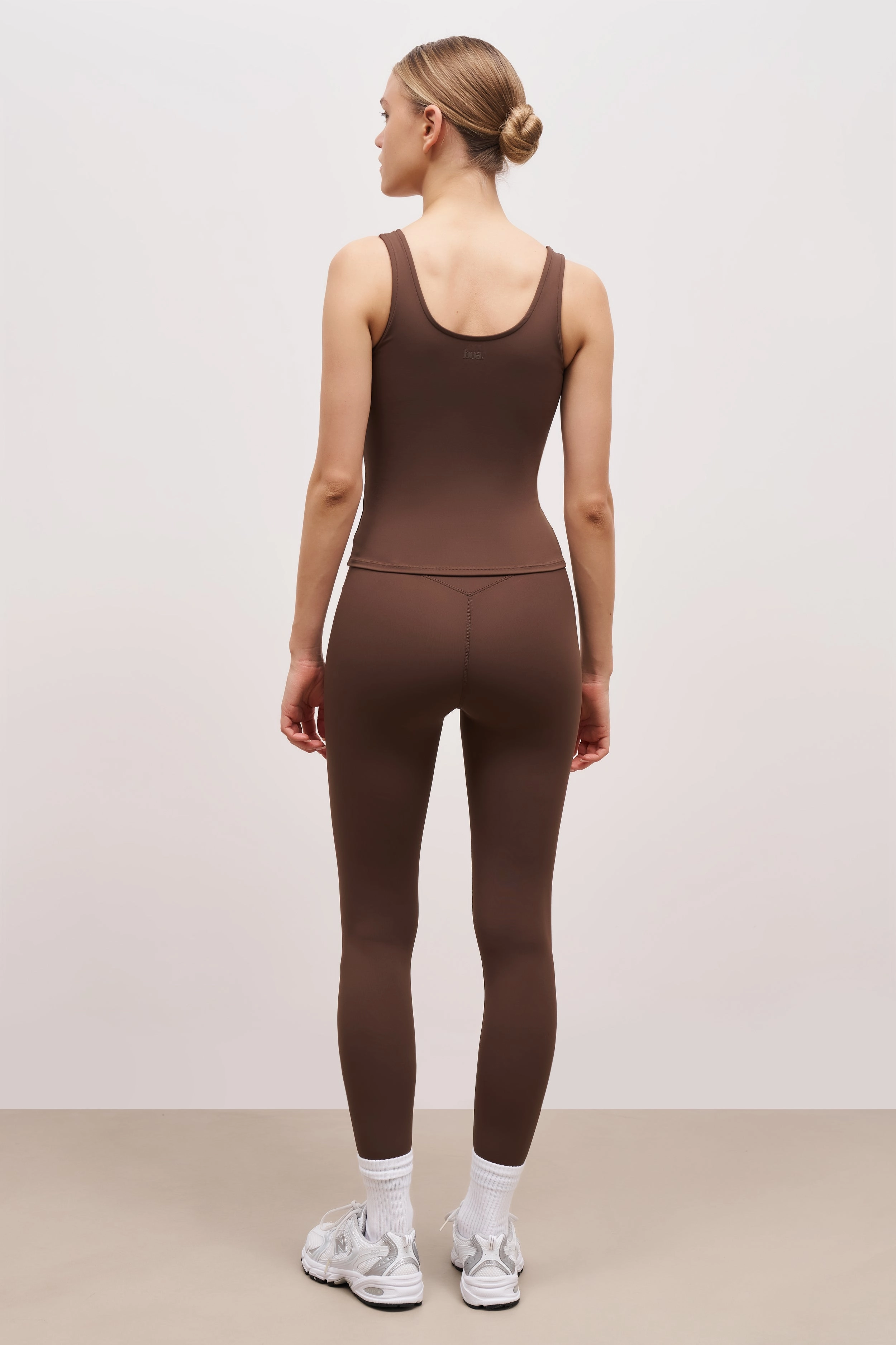 TaglessCollar Base Sculpting Tank Top - Truffle