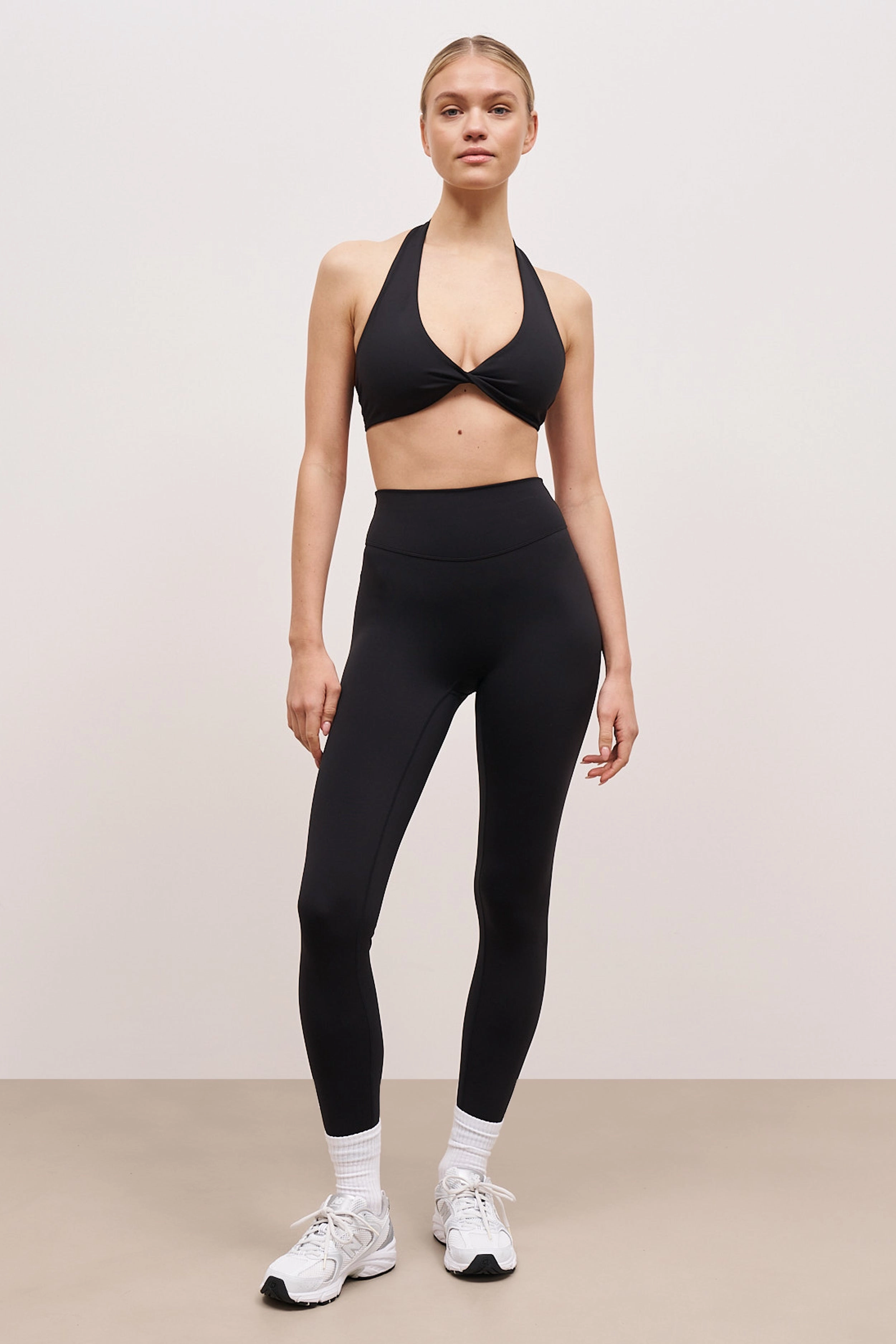 Interlock Stitch Detail Friction Reducing Finish Base Sculpting Twist Front Bra - Black