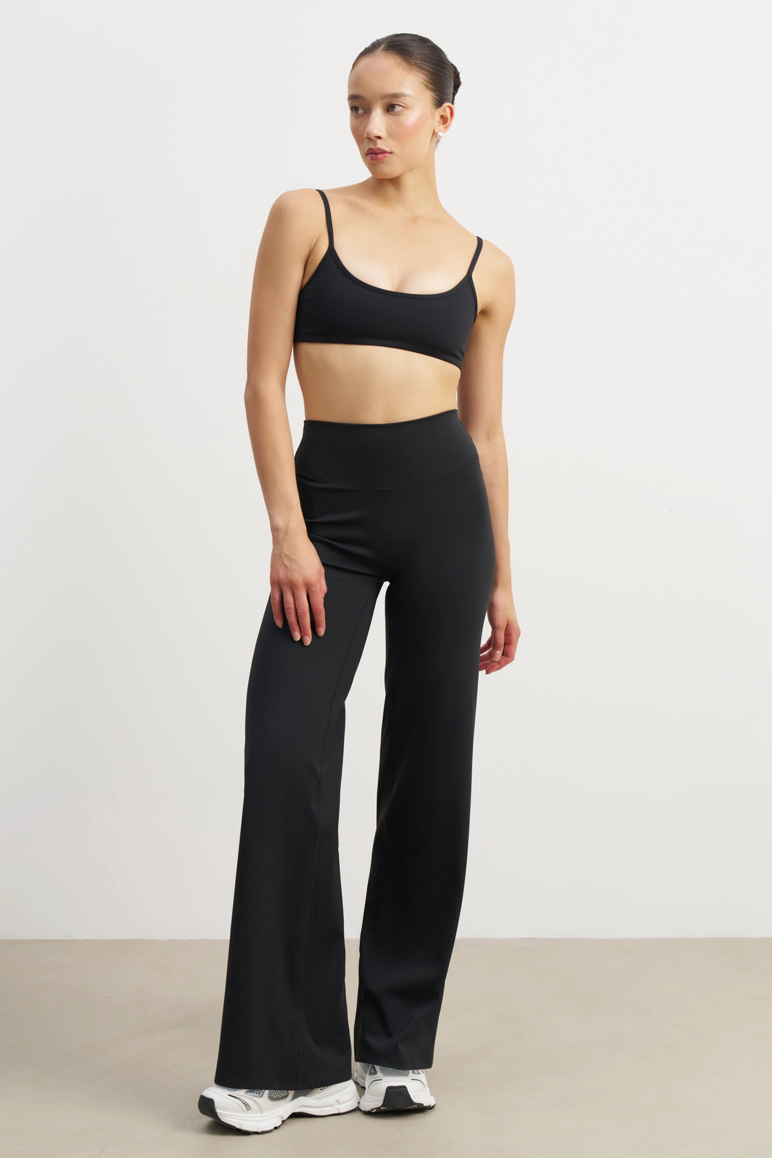 HiddenVentilationPockets Base Sculpting Wide Leg Trousers - Black