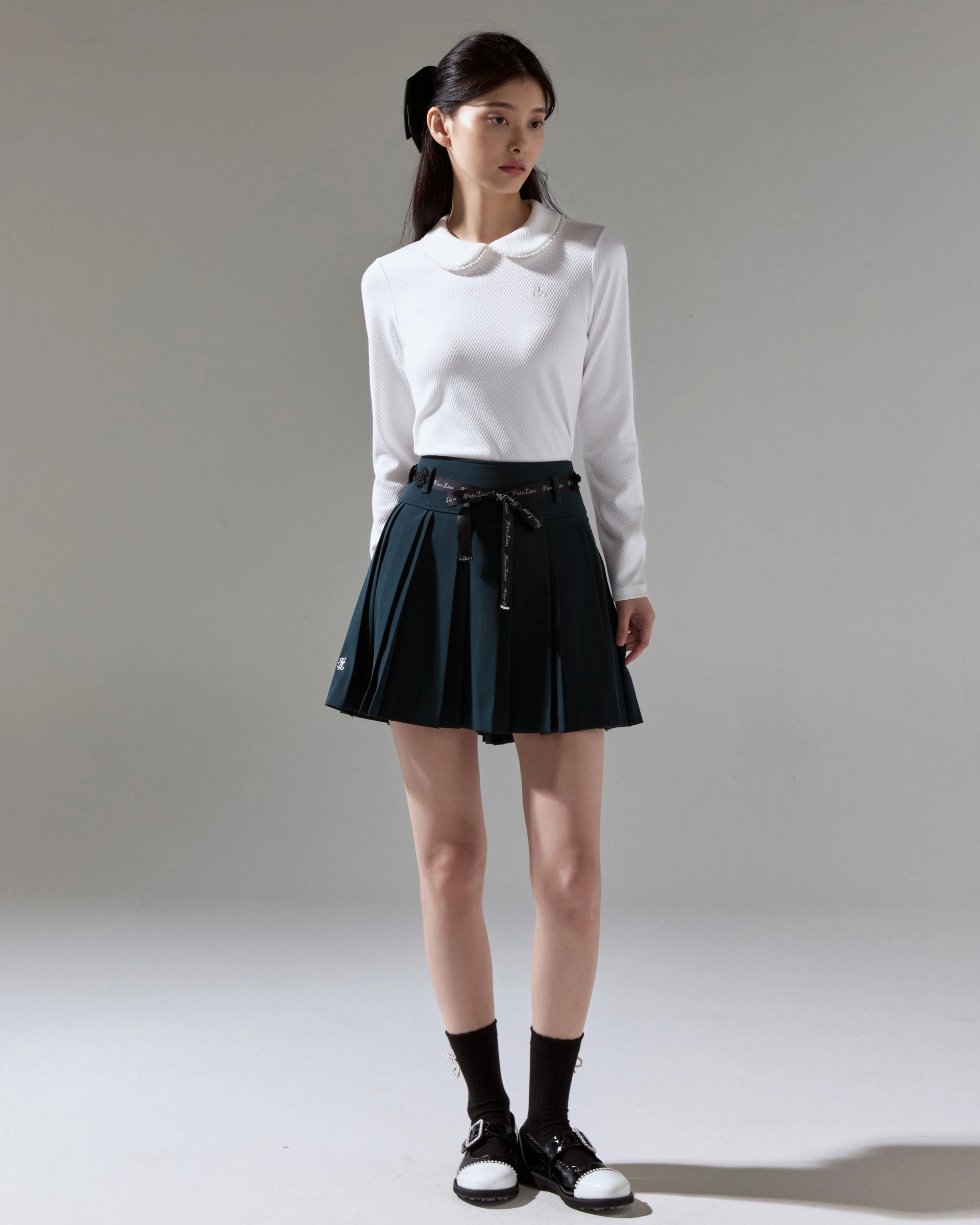 Beaded round collar T-shirt - Ivory summer look ShockAbsorbing