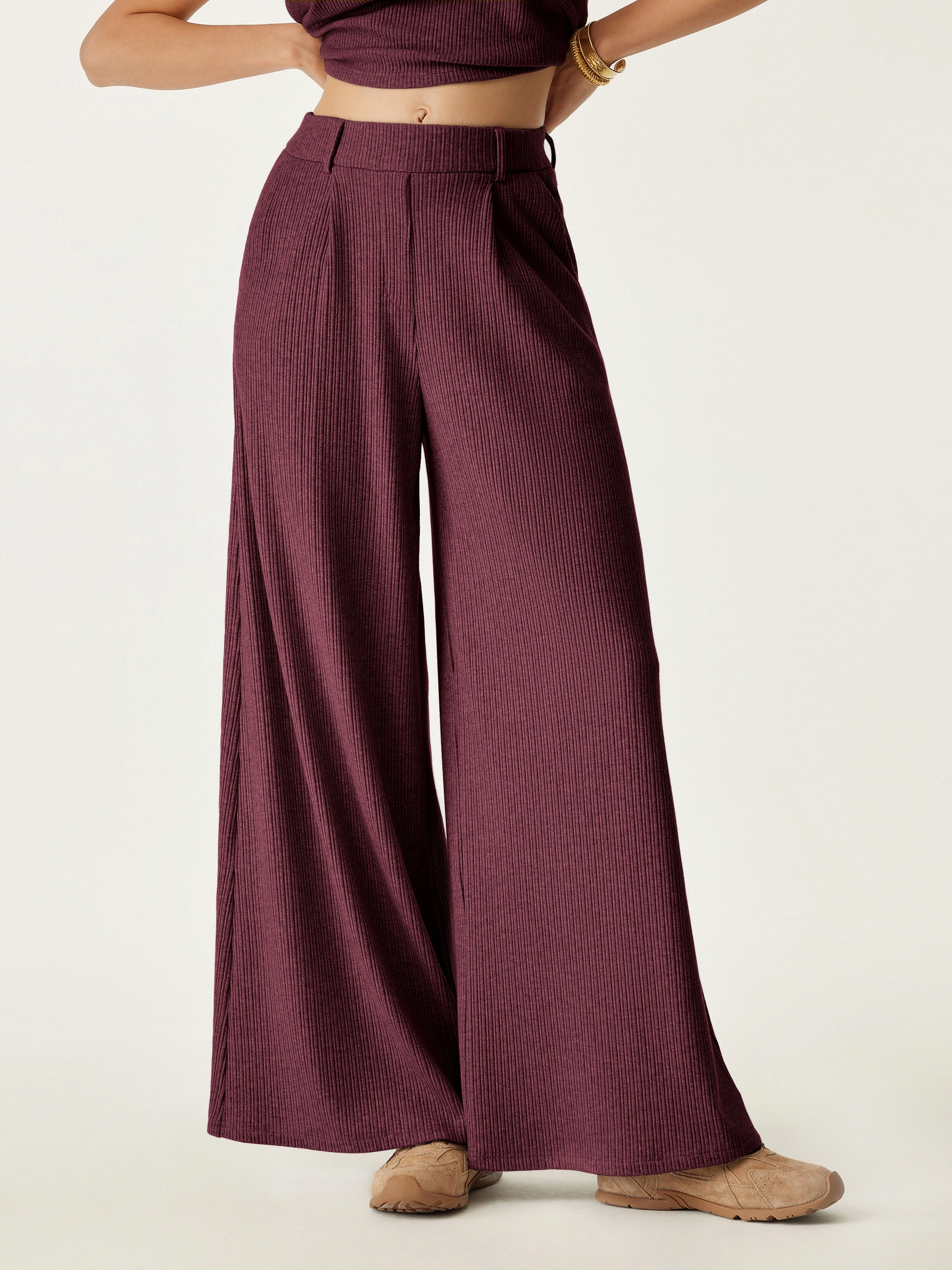 Weekend Style High Waisted Plicated Wide Leg Pant