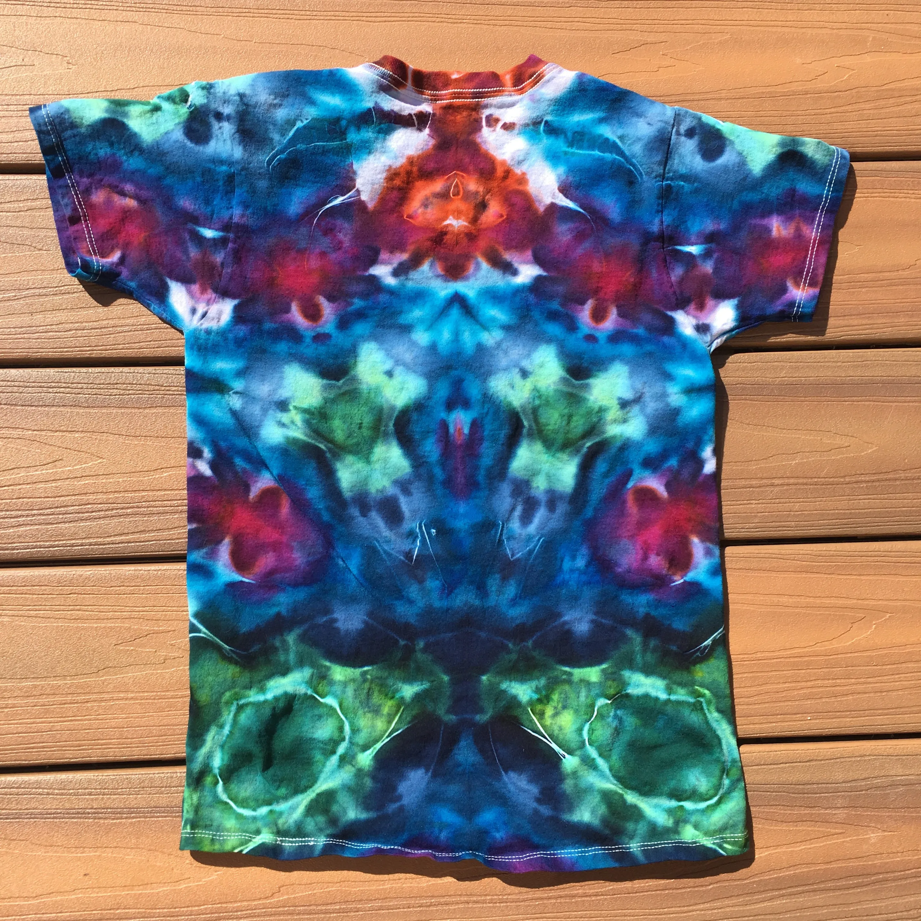 Boy's T-shirt Medium, Size 10-12